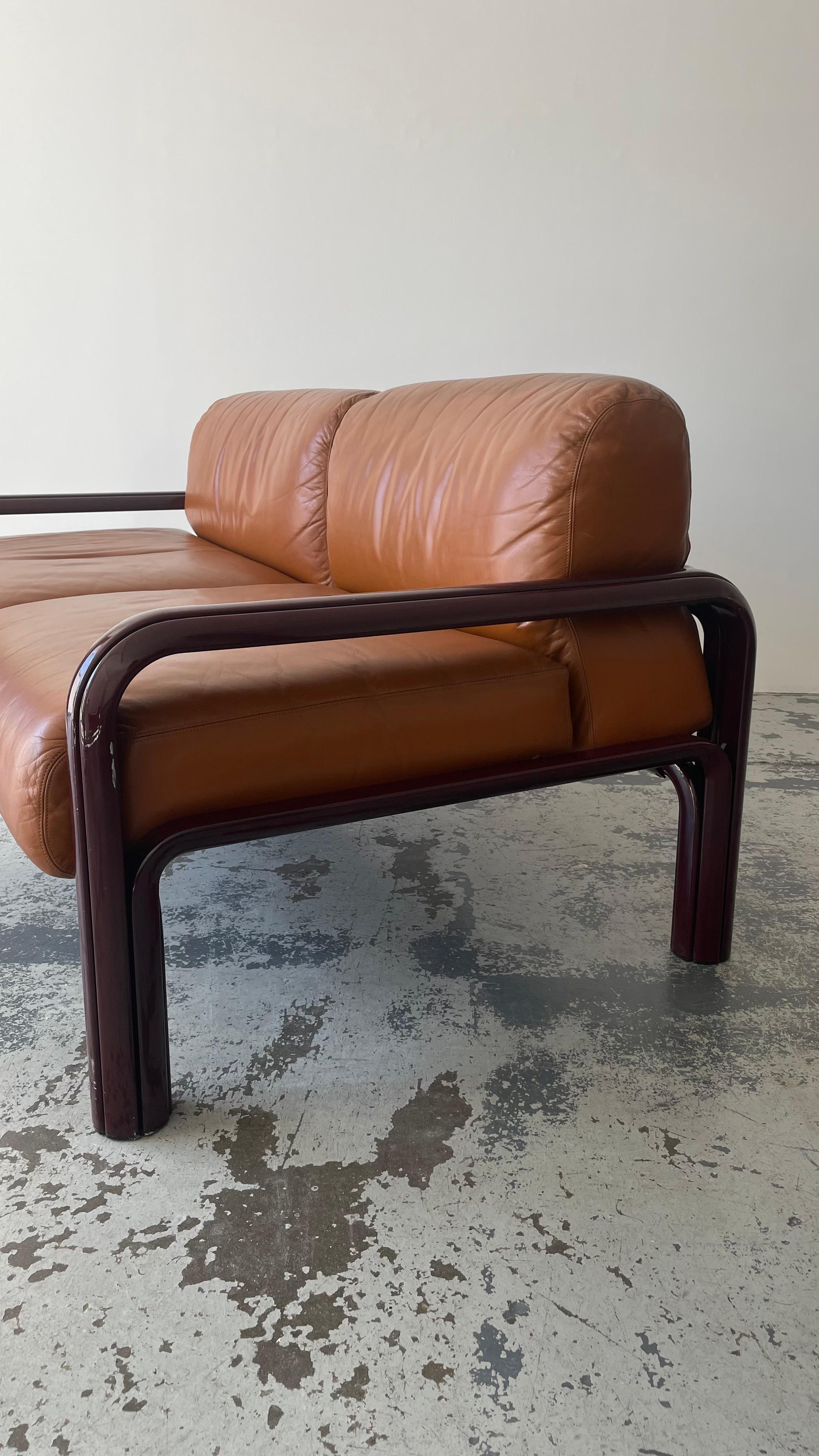Leather 1970s Gae Aulenti 2 Seaters Sofa for Knoll International For Sale