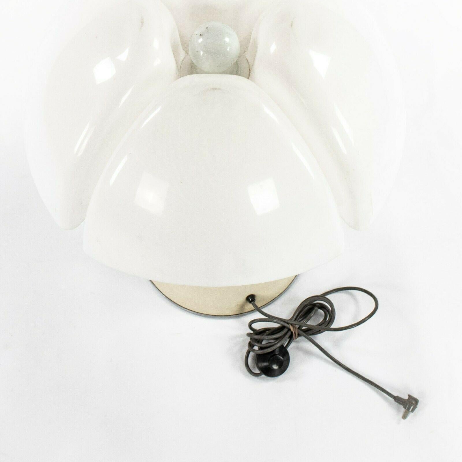 1970s Gae Aulenti for Martinelli Luce of Italy Model 620 Pipistrello Table Lamp en vente 2