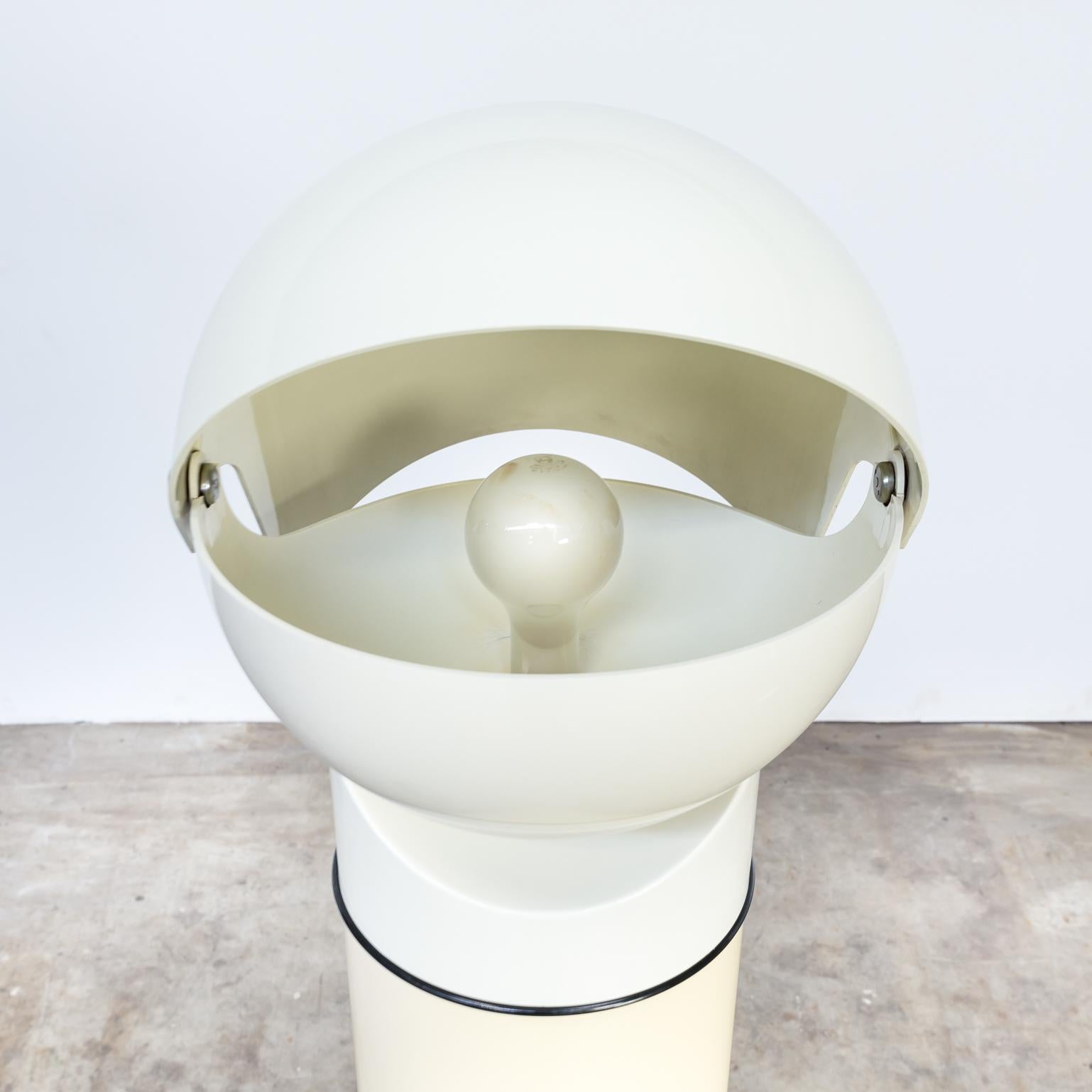 1970s Gae Aulenti ‘Pileo’ White Very Rare Floorlamp for Artemide For Sale 8