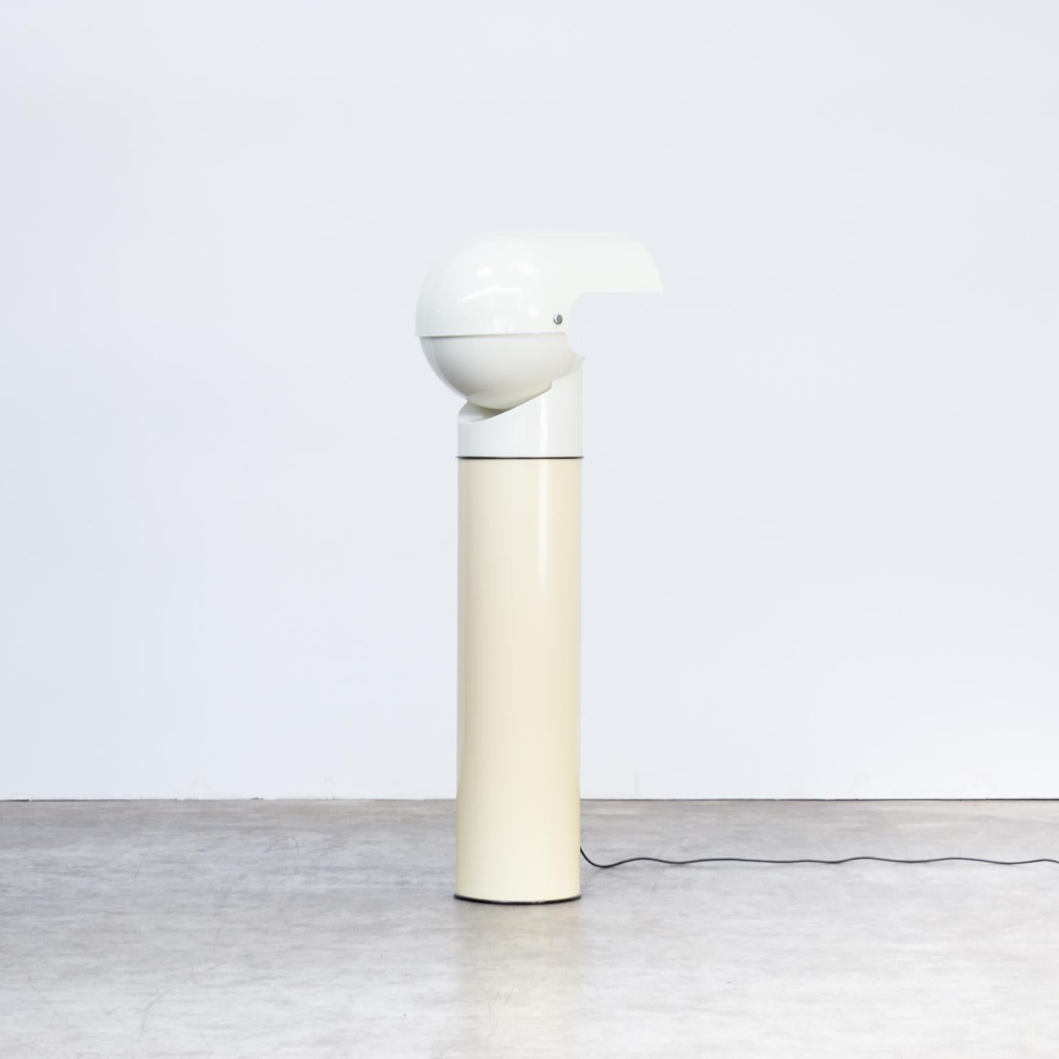 1970s Gae Aulenti ‘Pileo’ White Very Rare Floorlamp for Artemide For Sale 1