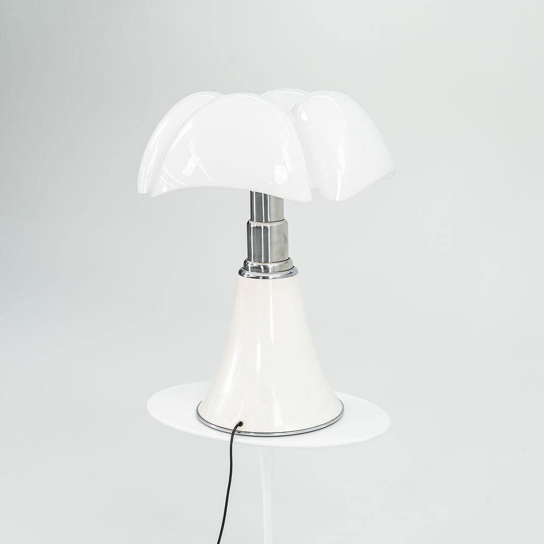 1970s Gae Aulenti Pipistrello Table Lamp for Martinelli Luce of Italy For Sale 4