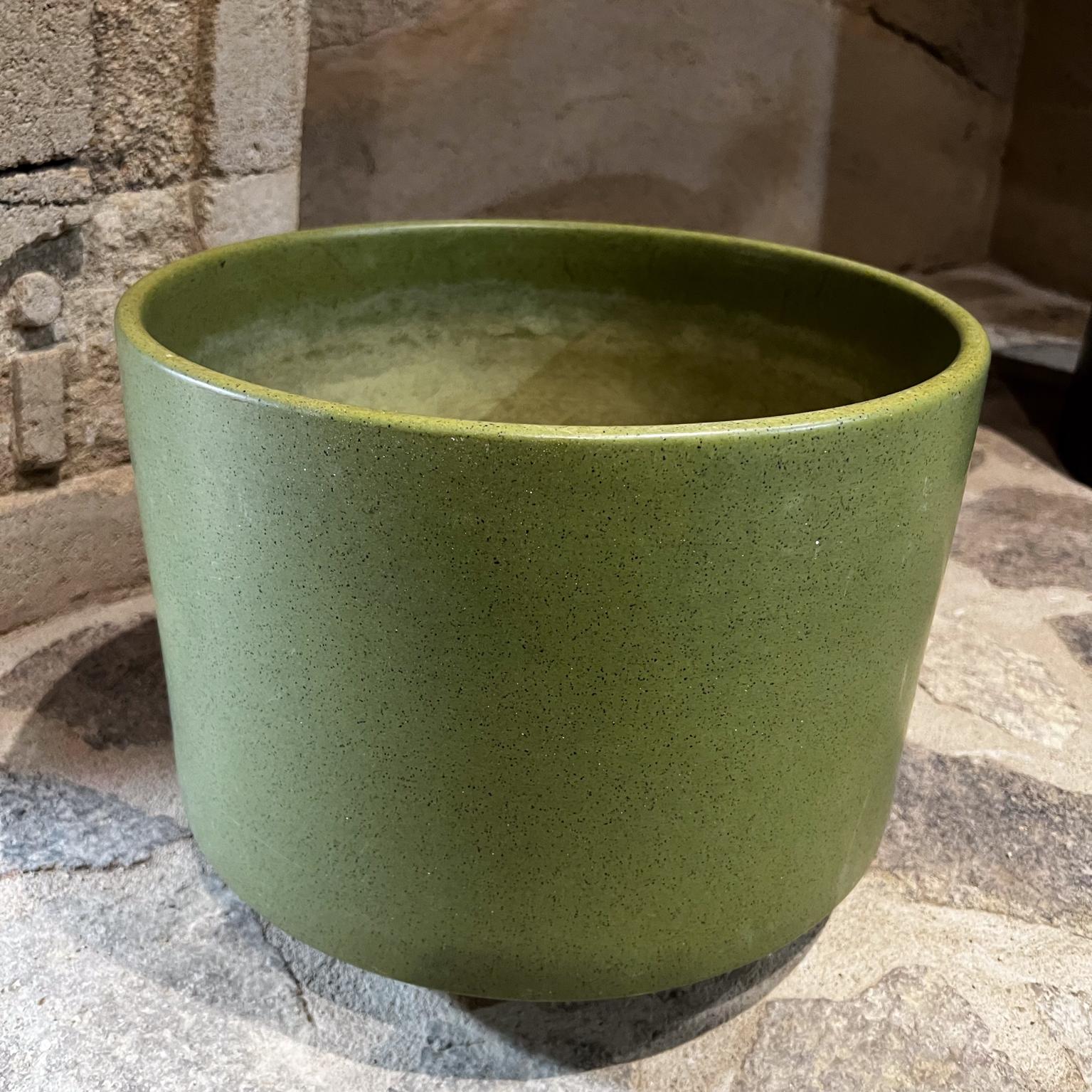 Mid-Century Modern 1970s Gainey Art Pottery Modern Ceramics Green Planter Calif