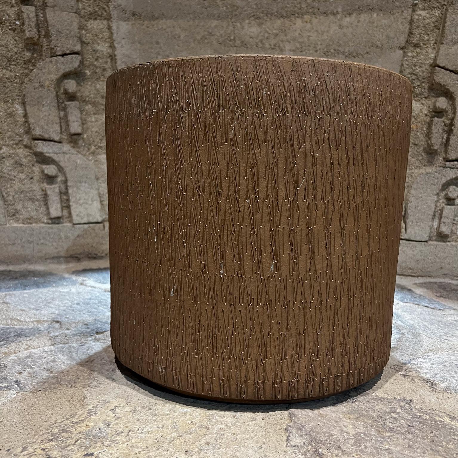 Mid-Century Modern 1970s Gainey Art Pottery Modern Textured Earth Planter La Verne, Calif