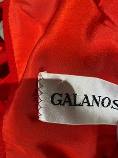 1970 GALANOS - Robe dos nu en crêpe rouge