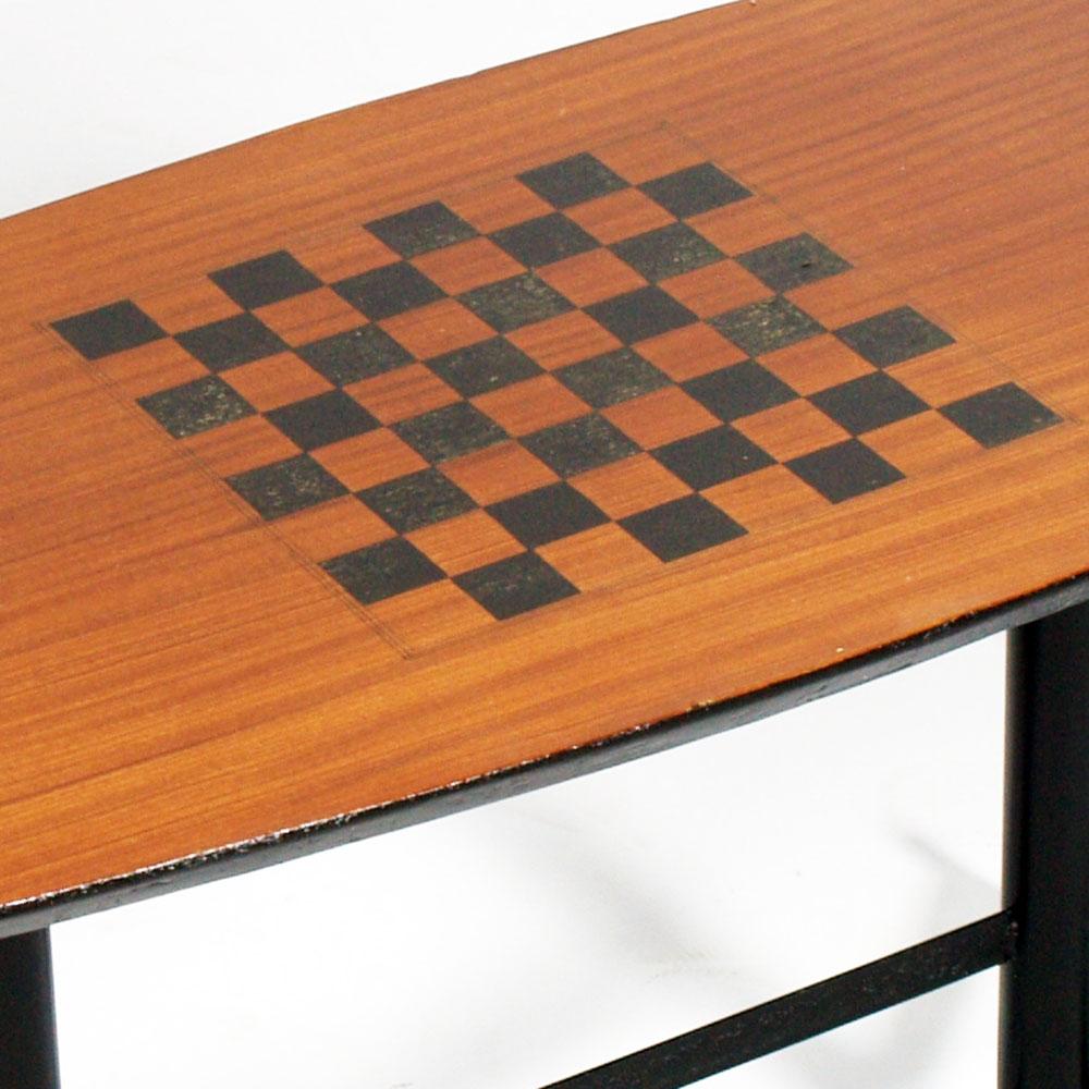 Painted 1970s Gambling Table or Coffee Table Attributed to Osvaldo Borsani for Tecno For Sale
