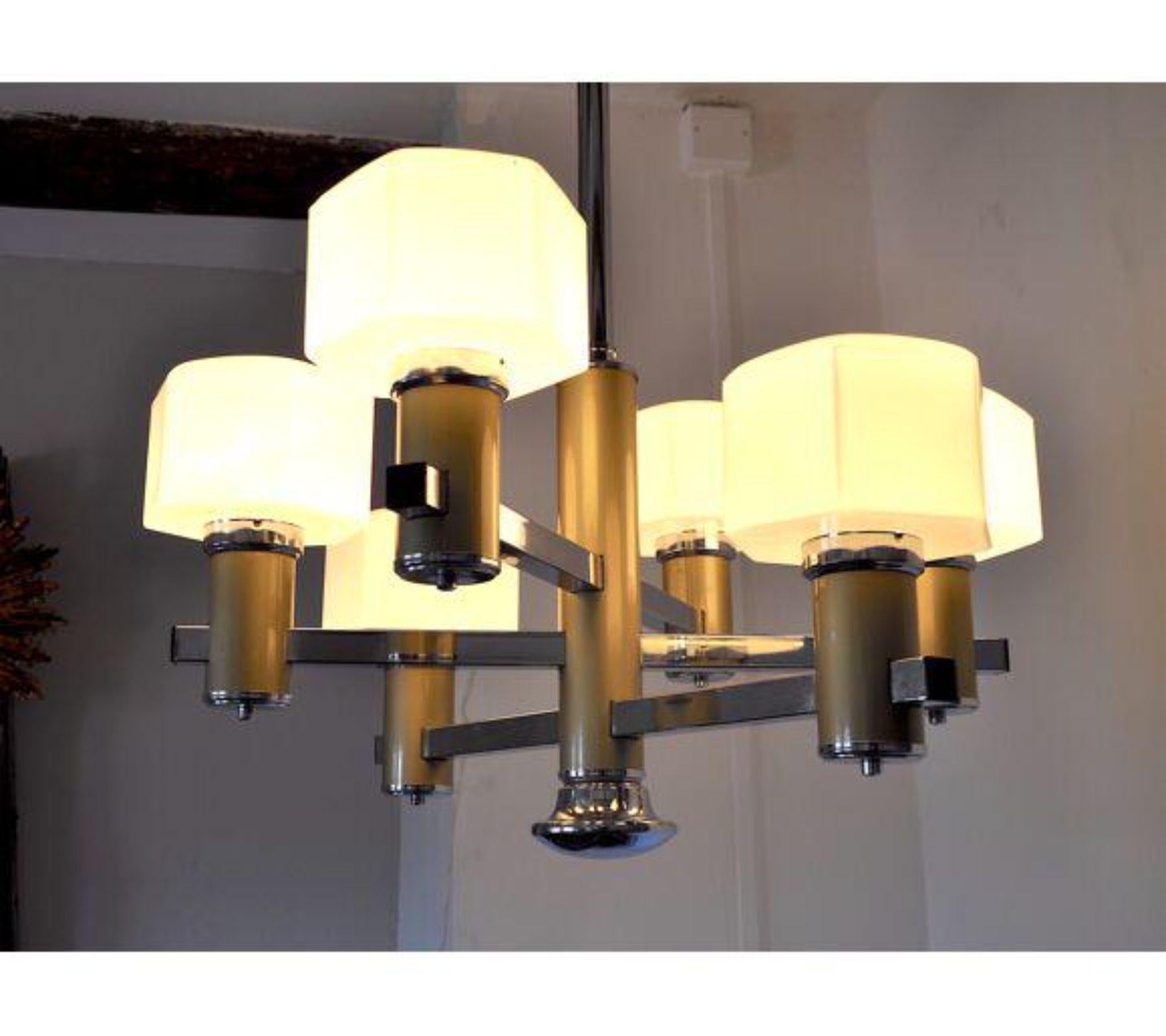 Fin du 20e siècle Lustre en verre opalin Gateano Sciolari des années 1970, Italie en vente