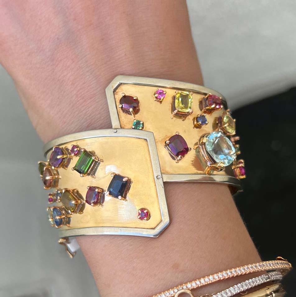 1970's Gemstone Cuff Bangle In Excellent Condition For Sale In Beverly Hills, CA