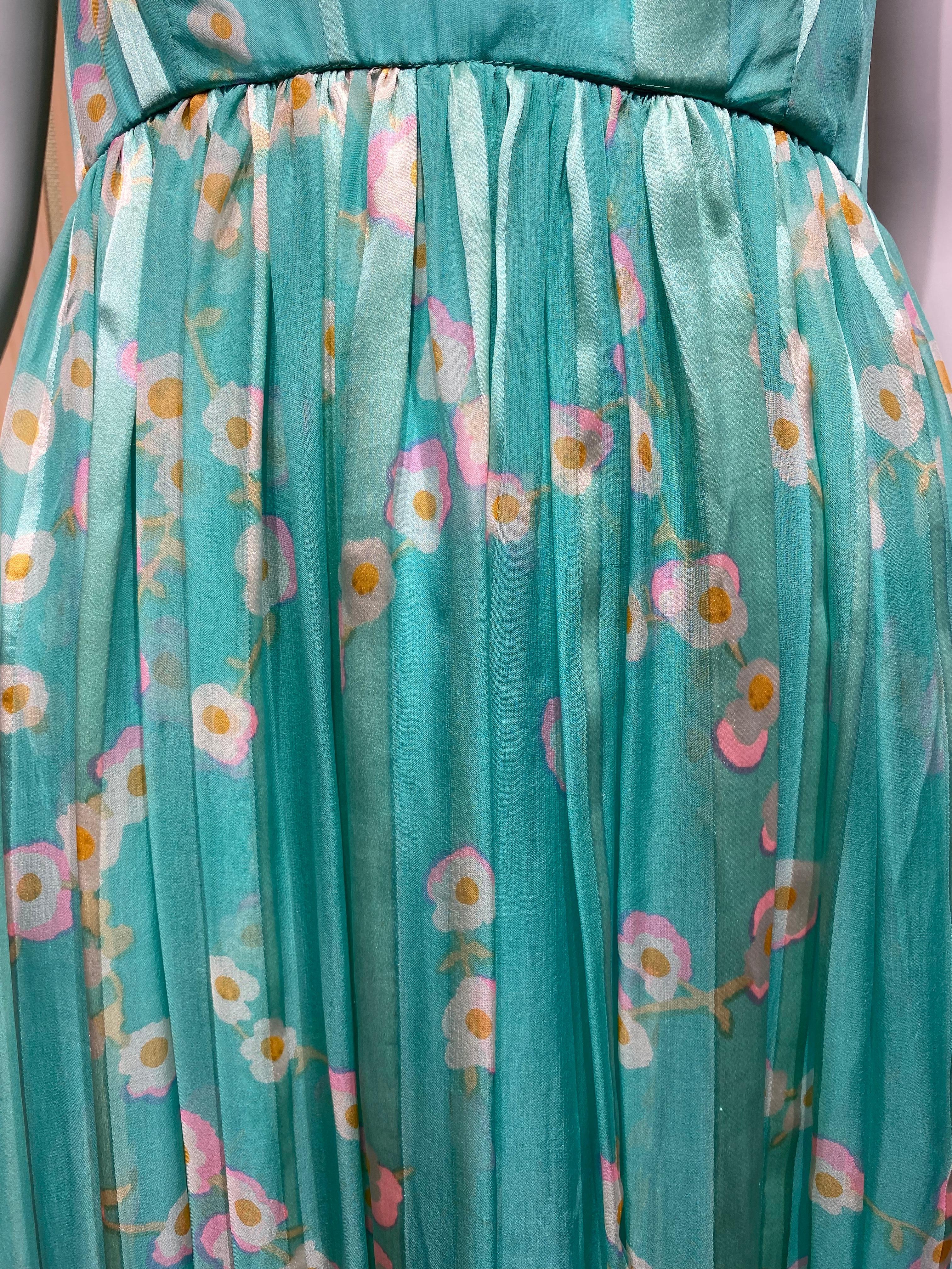 1970s Geoffrey Beene Green Floral Print Silk Dress For Sale 3