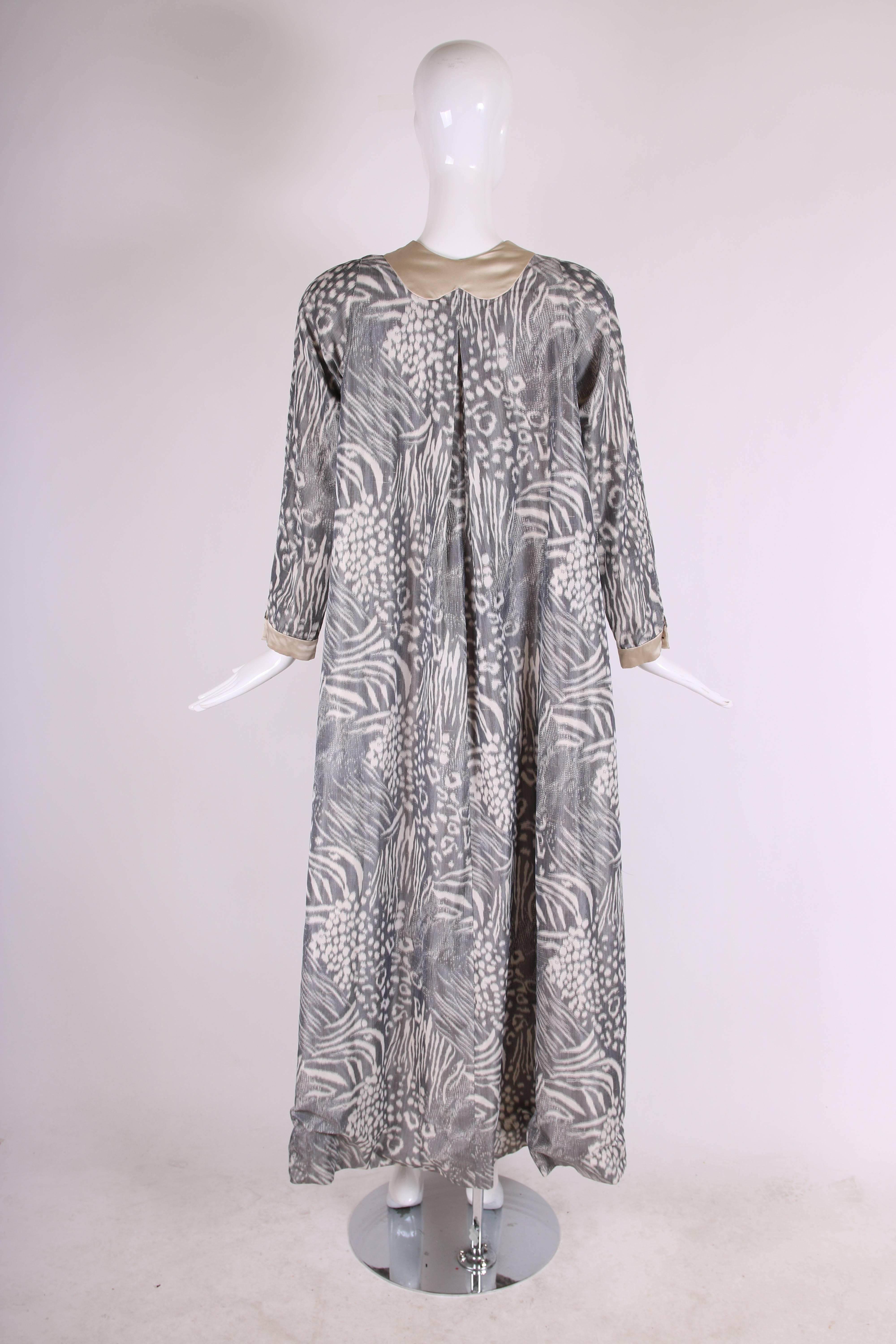 Women's Geoffrey Beene Grey and Cream Silk Taffeta Printed Dress Coat Neck Ties 1970s  For Sale