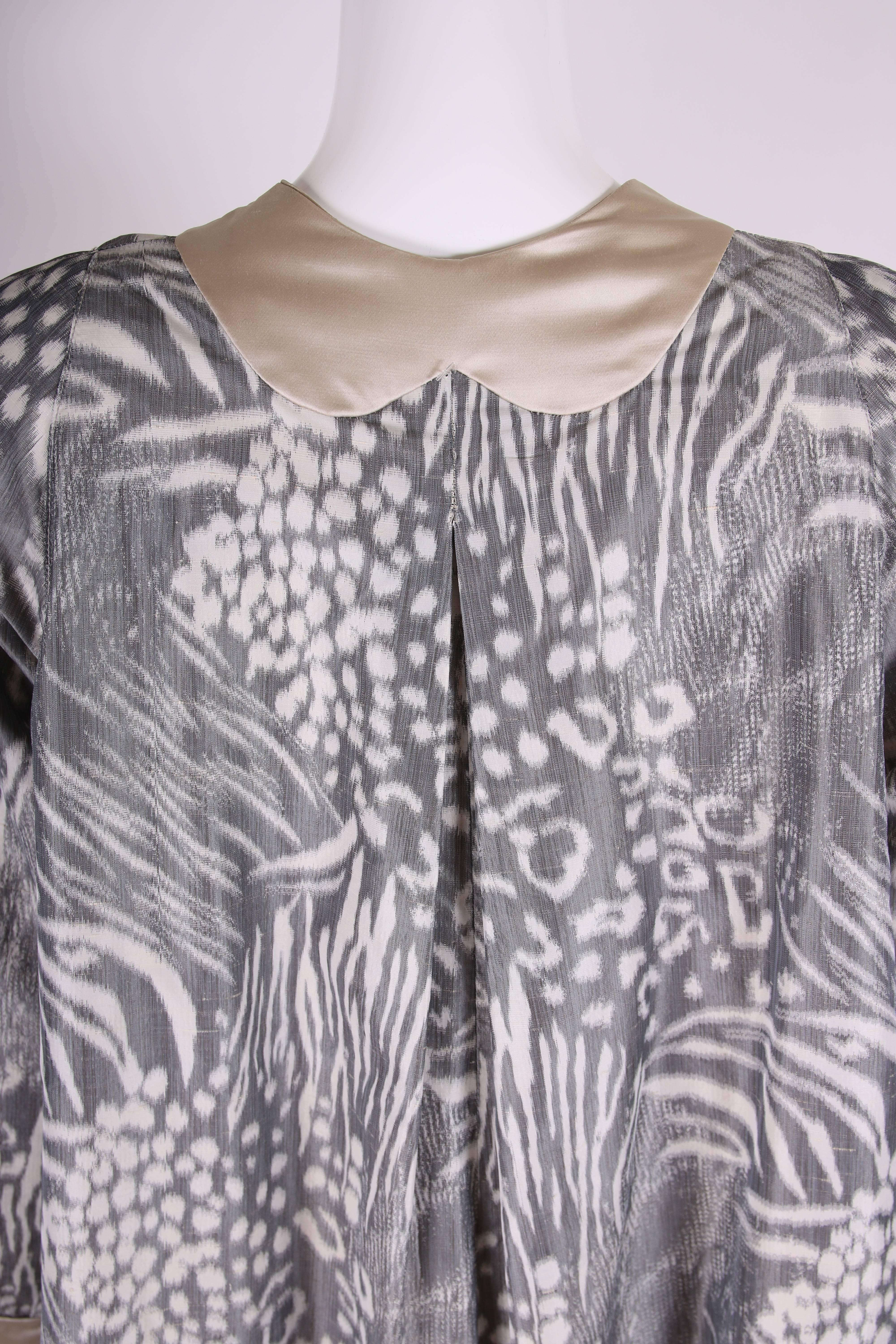 Geoffrey Beene Grey and Cream Silk Taffeta Printed Dress Coat Neck Ties 1970s  For Sale 1