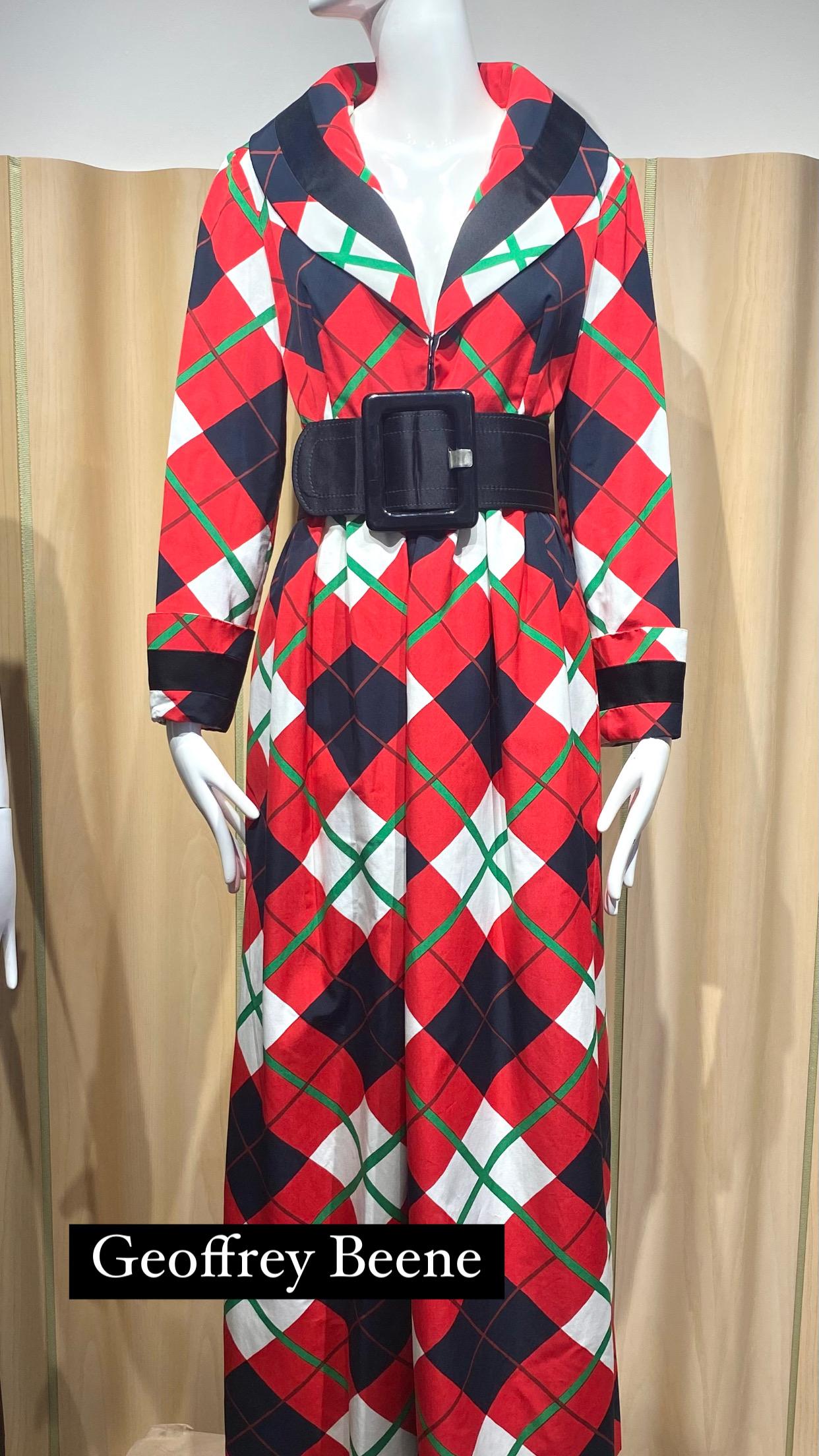 1970s Geoffrey Beene Red, Black, and Green Plaid Maxi Dress In Excellent Condition For Sale In Beverly Hills, CA