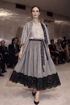 Falda campesina de tafetán con mezcla de seda de Geoffrey Beene de los años 70 Talla 4