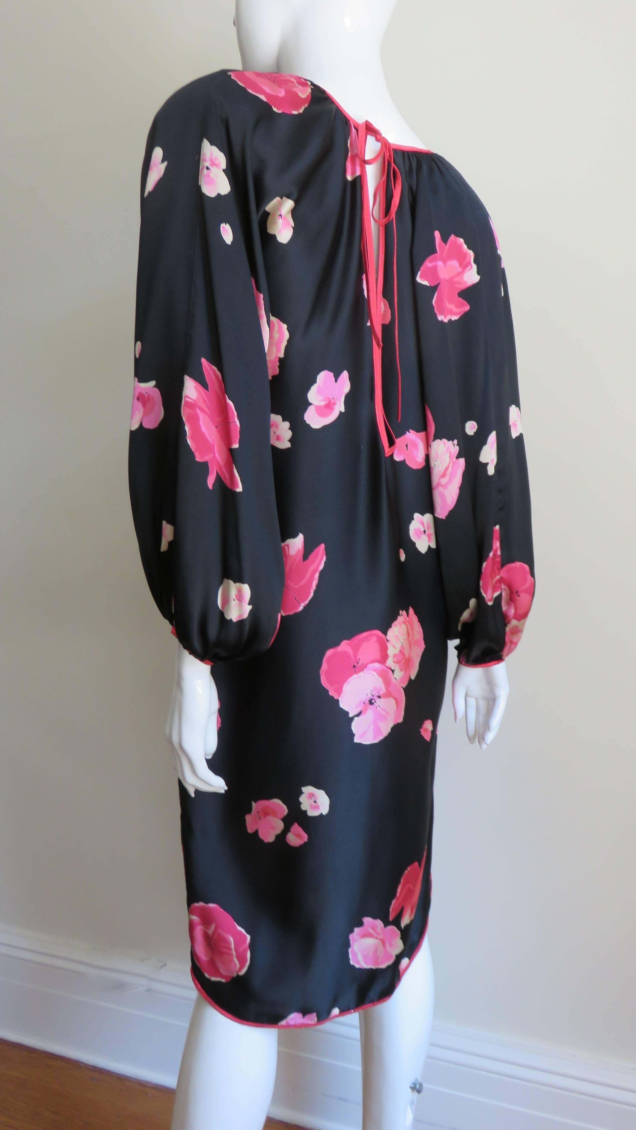  Geoffrey Beene Flower Silk Dress 1970s For Sale 4