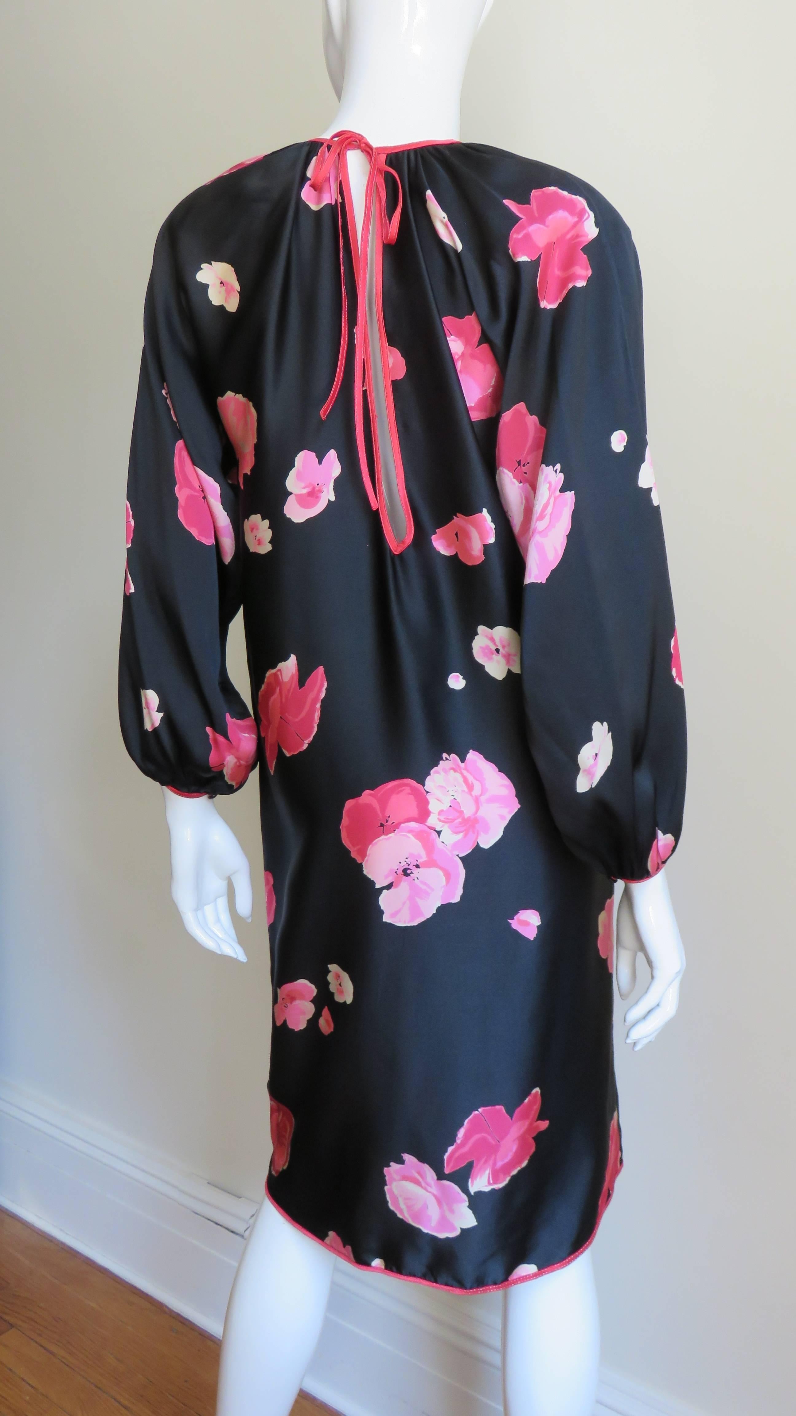  Geoffrey Beene Flower Silk Dress 1970s For Sale 5