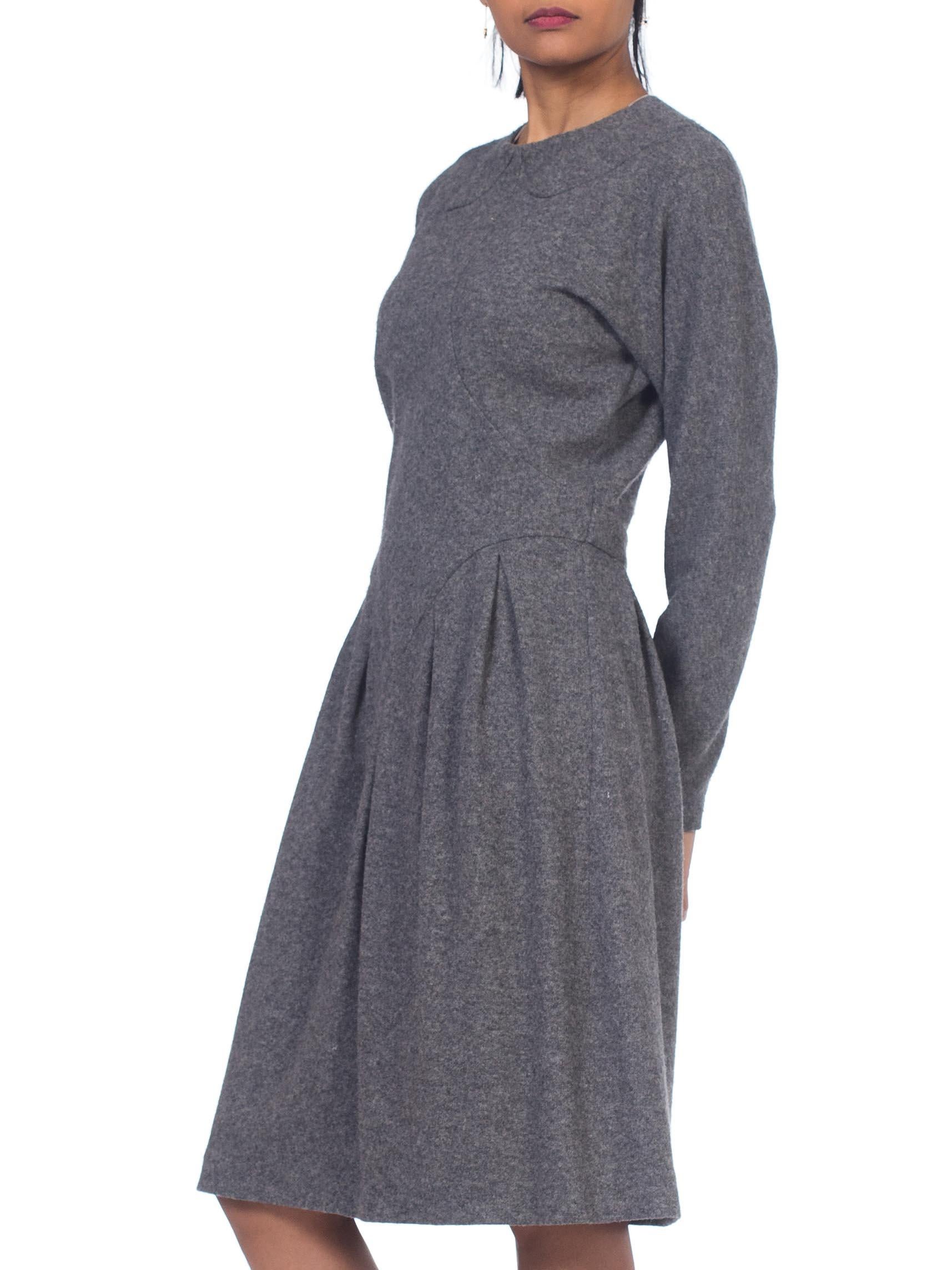 1980S GEOFFREY BEENE Grey Wool Knit Long Sleeve Sweater Dress With Partial Silk In Excellent Condition For Sale In New York, NY
