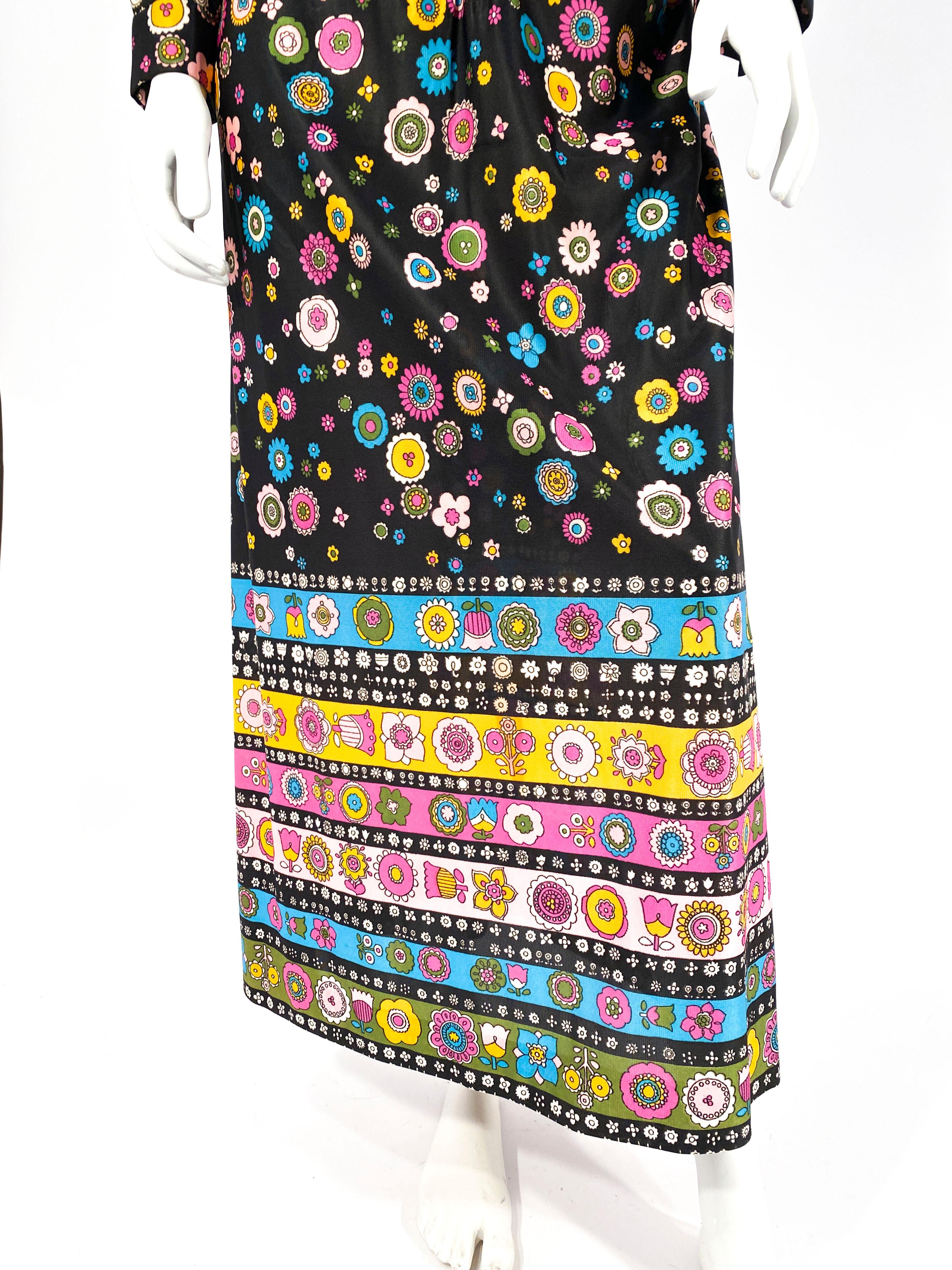 Black 1970s Geometric Polyester Printed Dress For Sale