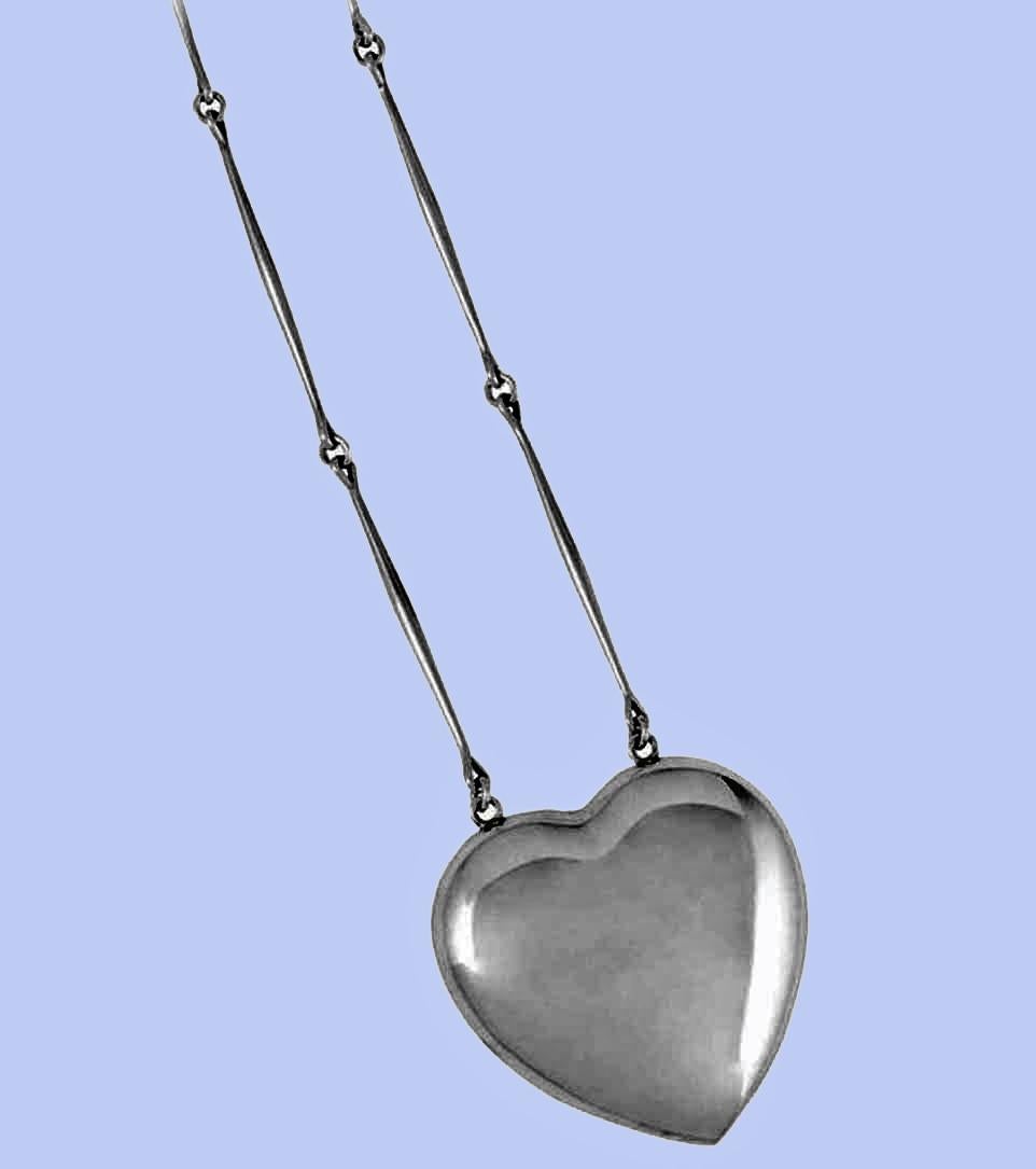 1970's Georg Jensen Astrid large Fog Heart Joy Necklace For Sale 5