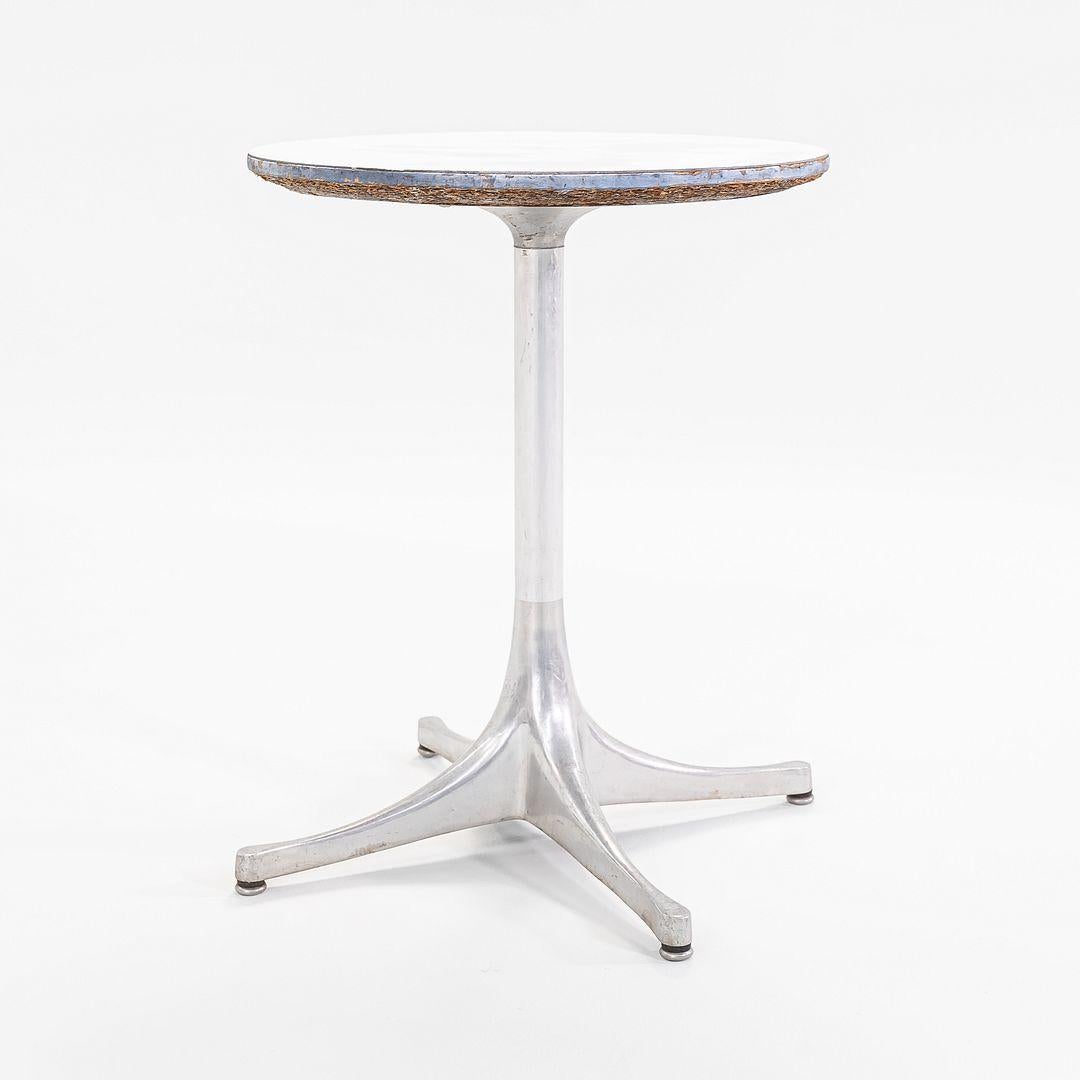 1970s George Nelson for Herman Miller Pedestal Side Table with Aluminum Base im Angebot 3