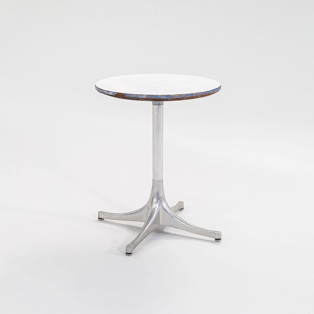 1970s George Nelson for Herman Miller Pedestal Side Table with Aluminum Base im Angebot 2