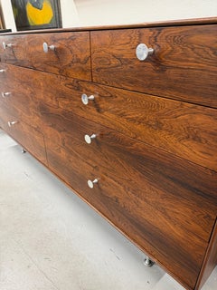 Dressoir long en palissandre de George Nelson des années 1970