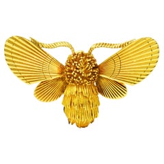 1970's Georges L'Enfant Hermes French 18 Karat Yellow Gold Vintage Bee Brooch