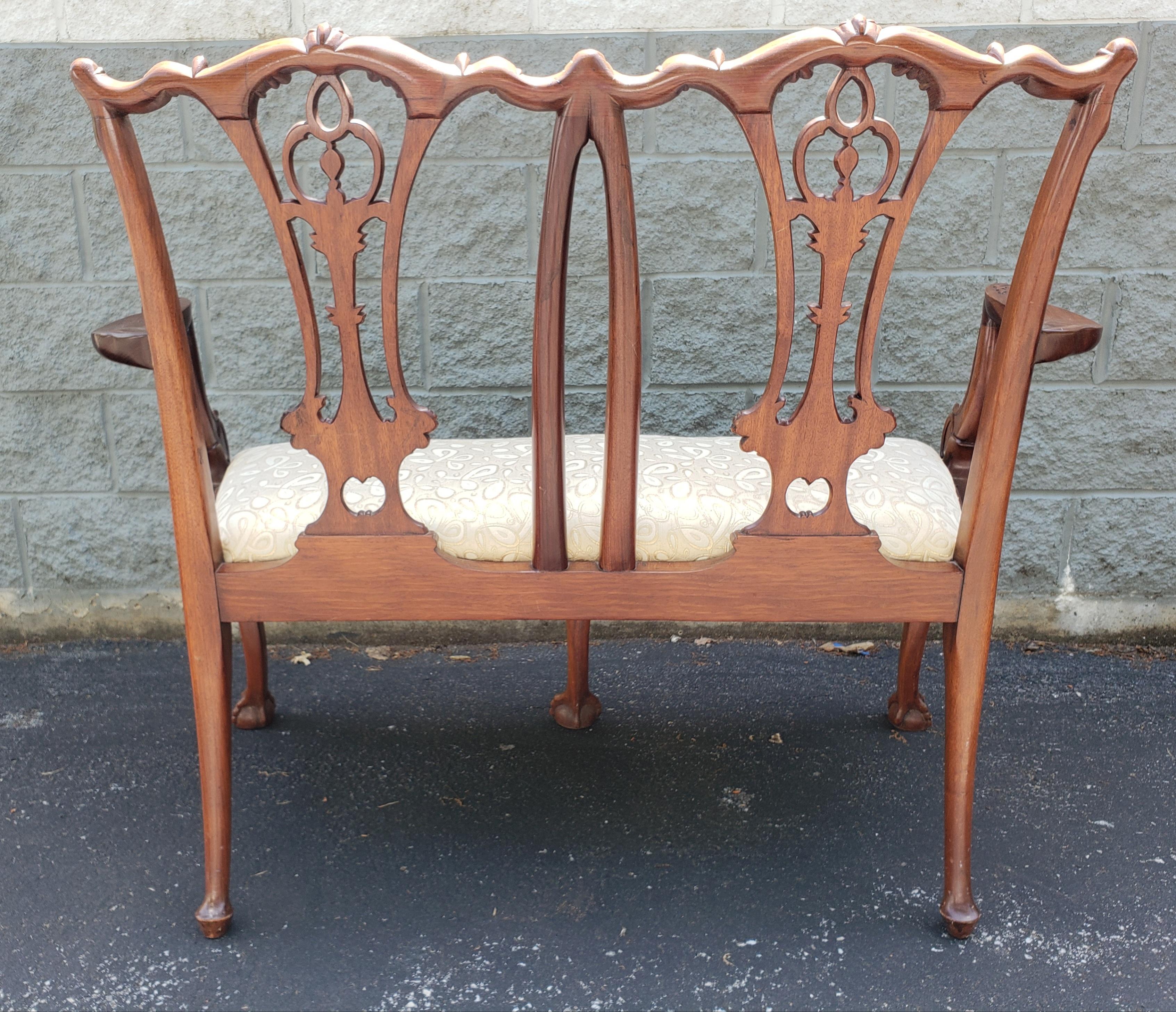 Late 20th Century 1970s Georgian Furnishing Chippendale Hand Carved Mahogany Upholstered Settee For Sale