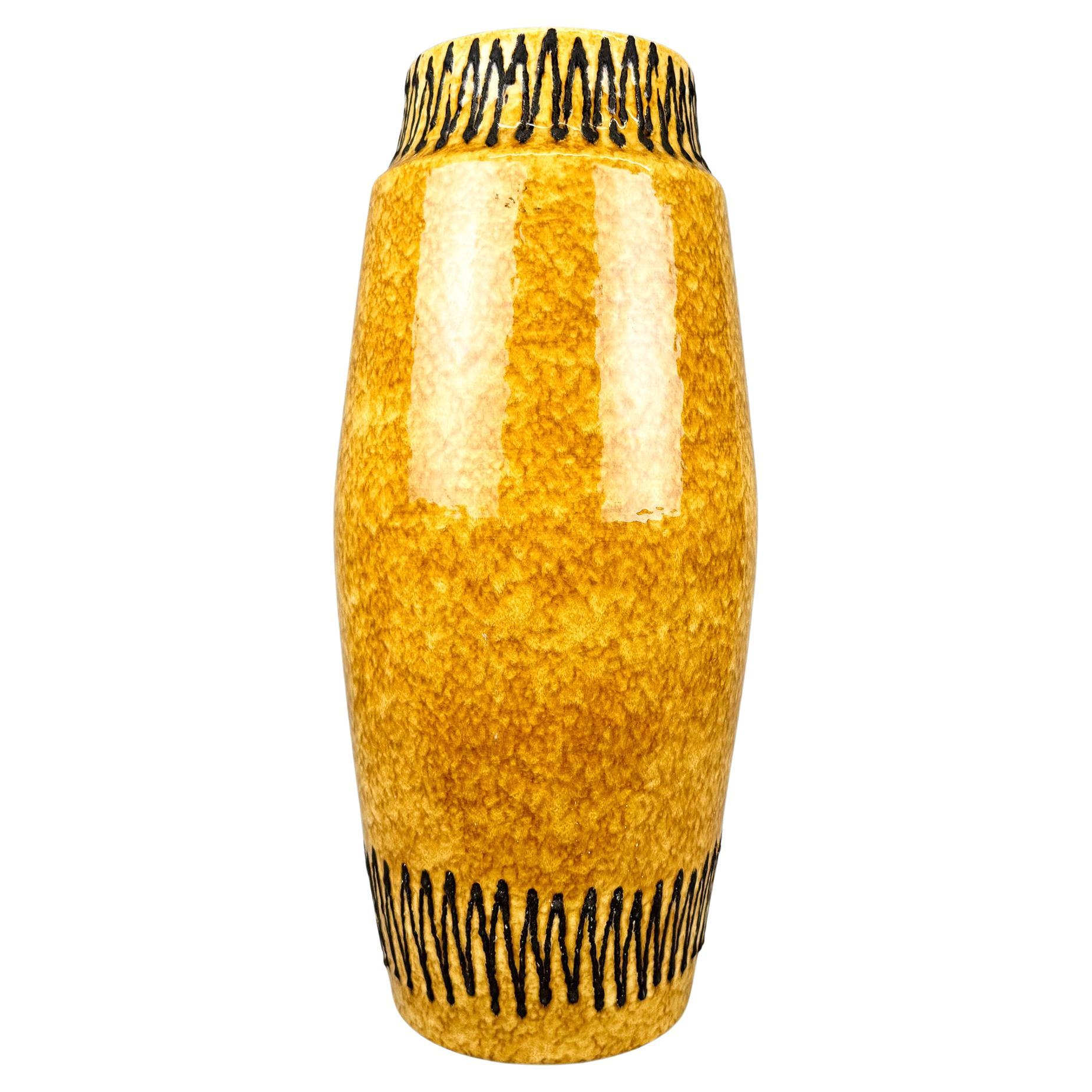 Vaso da terra in ceramica tedesca degli anni '70