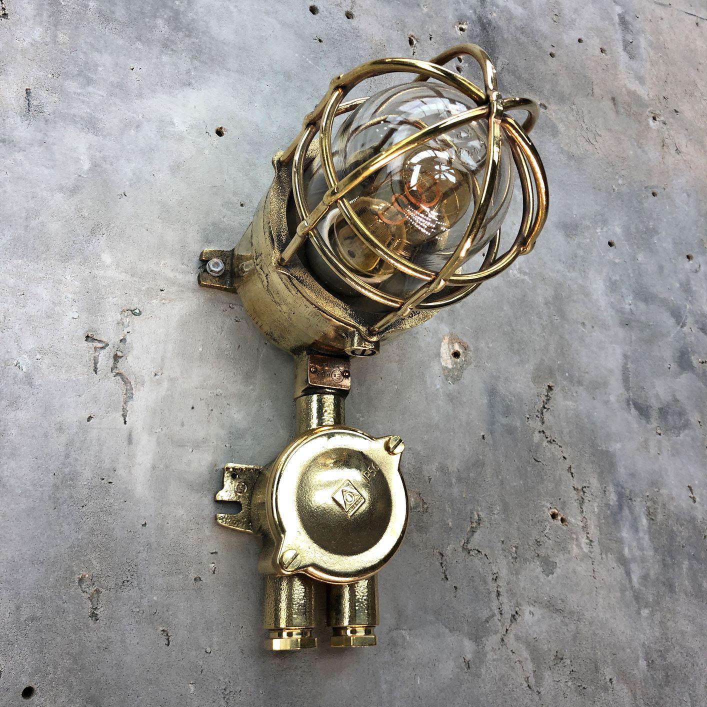 1970s German Explosion Proof Cast Brass and Junction Box Outdoor Wall Light For Sale 4