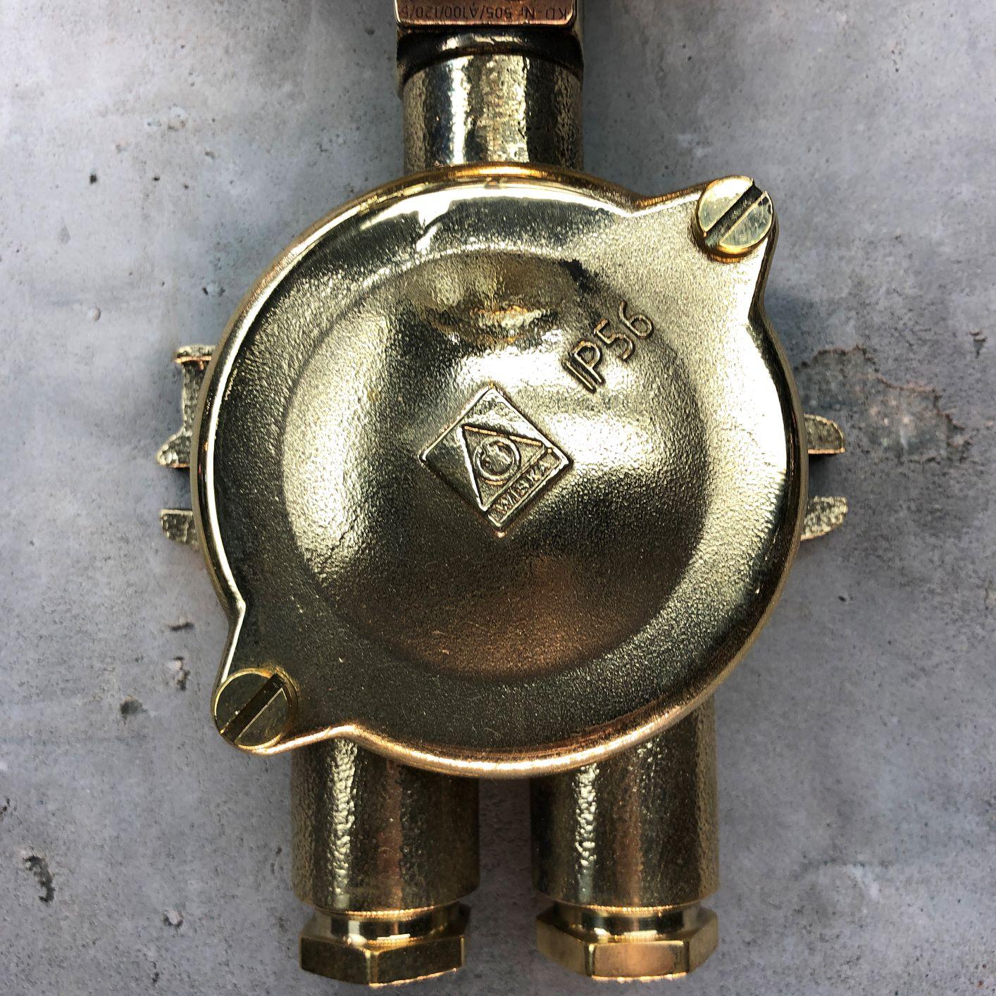 1970s German Explosion Proof Cast Brass and Junction Box Outdoor Wall Light For Sale 9