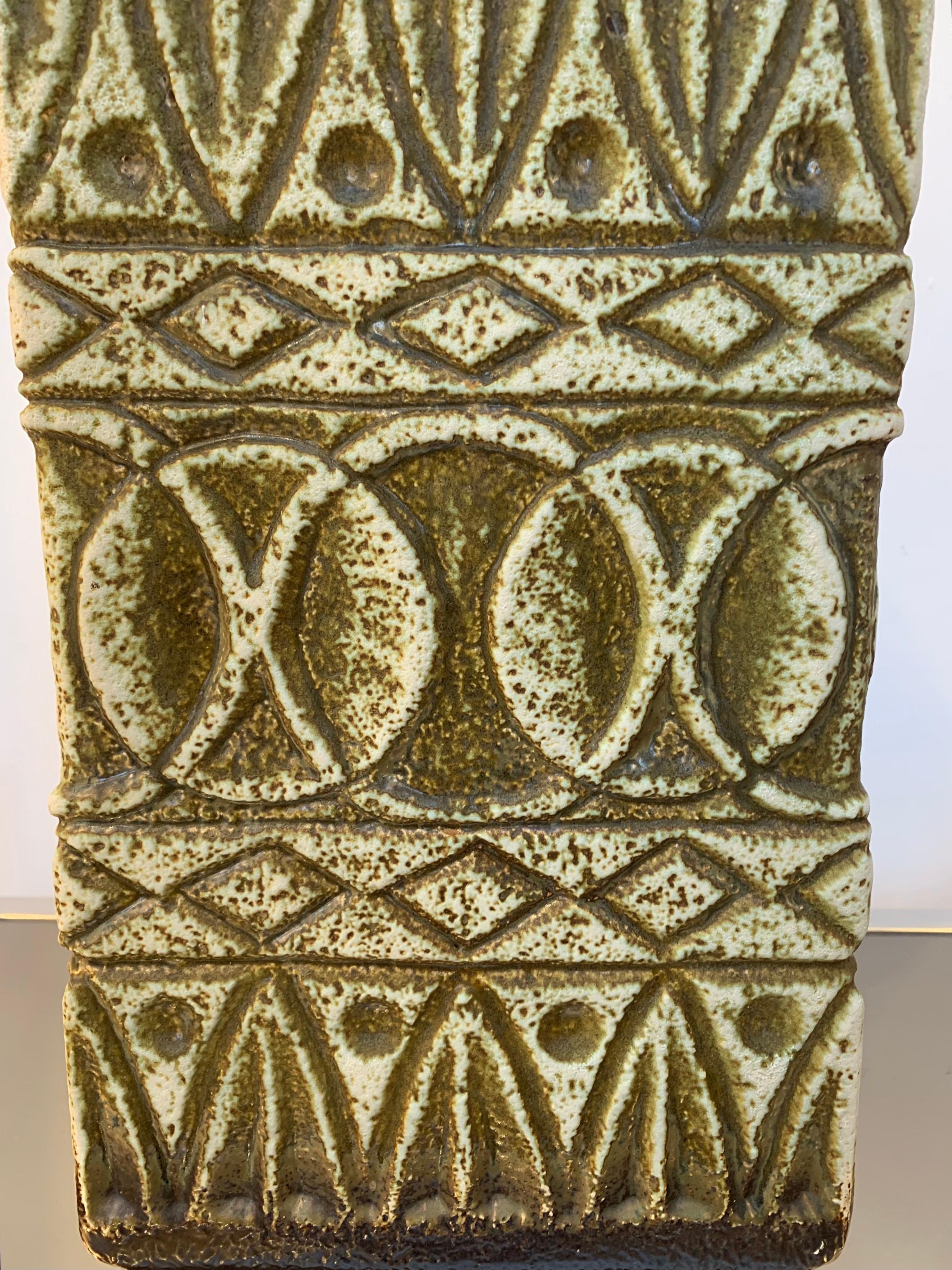Vase abstrait en céramique de la baie de lave grasse allemande des années 1970 par Bodo Mans 92 45 3