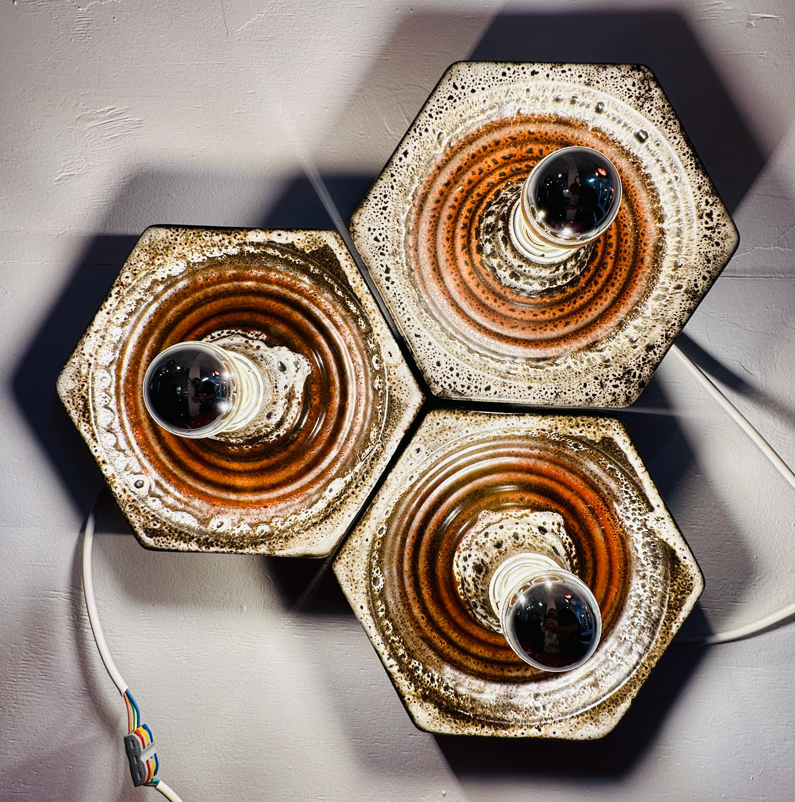 1970s German Fat Lava Hustadt Hexagonal Ceramic Wall Lights - 3 Available Bon état - En vente à London, GB