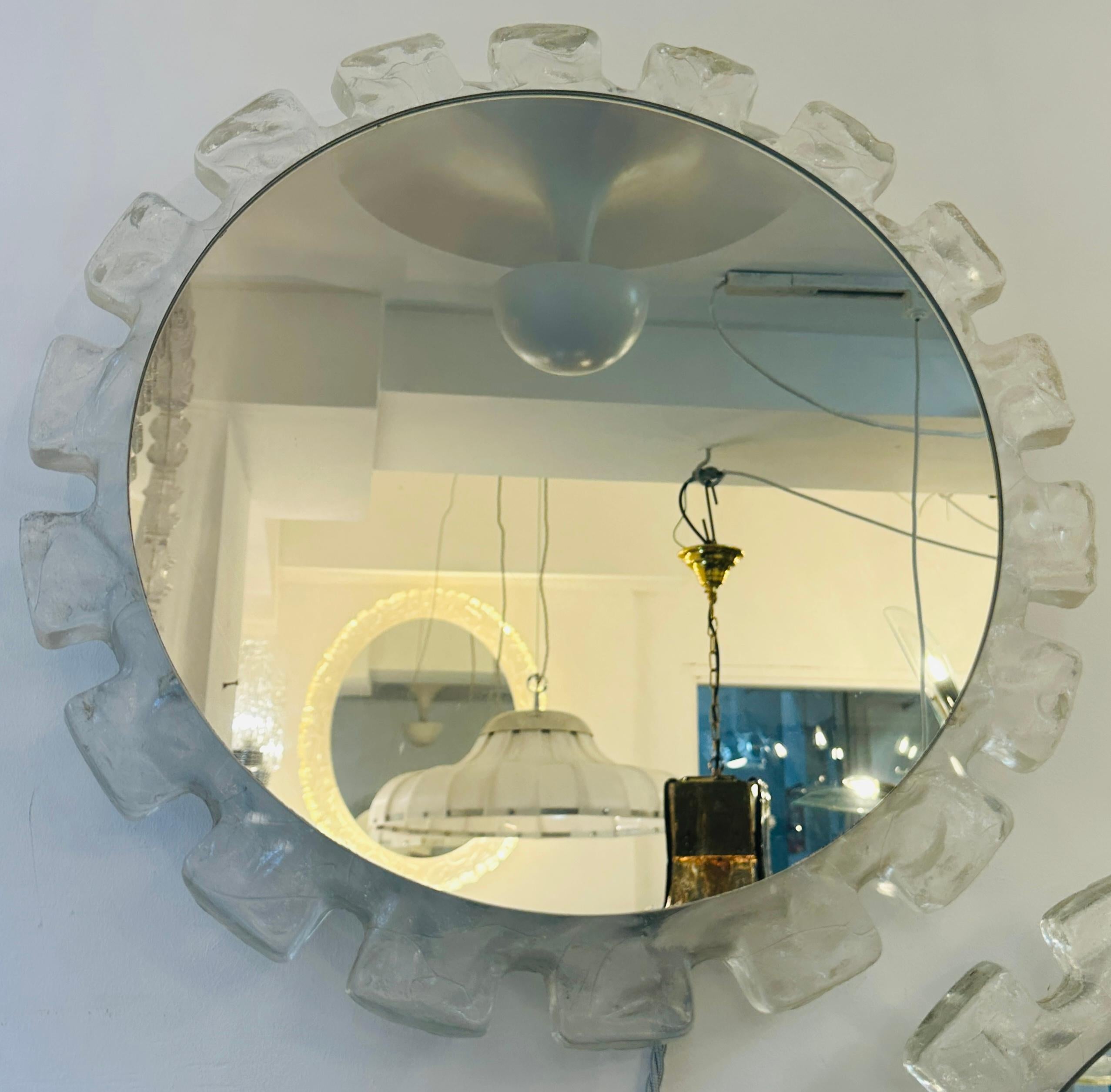 1970 German Hillebrand Illuminated Iced Encaded Acrylic Wall Mirrors 2 Available (Miroirs muraux en acrylique éclairés et glacés) en vente 5