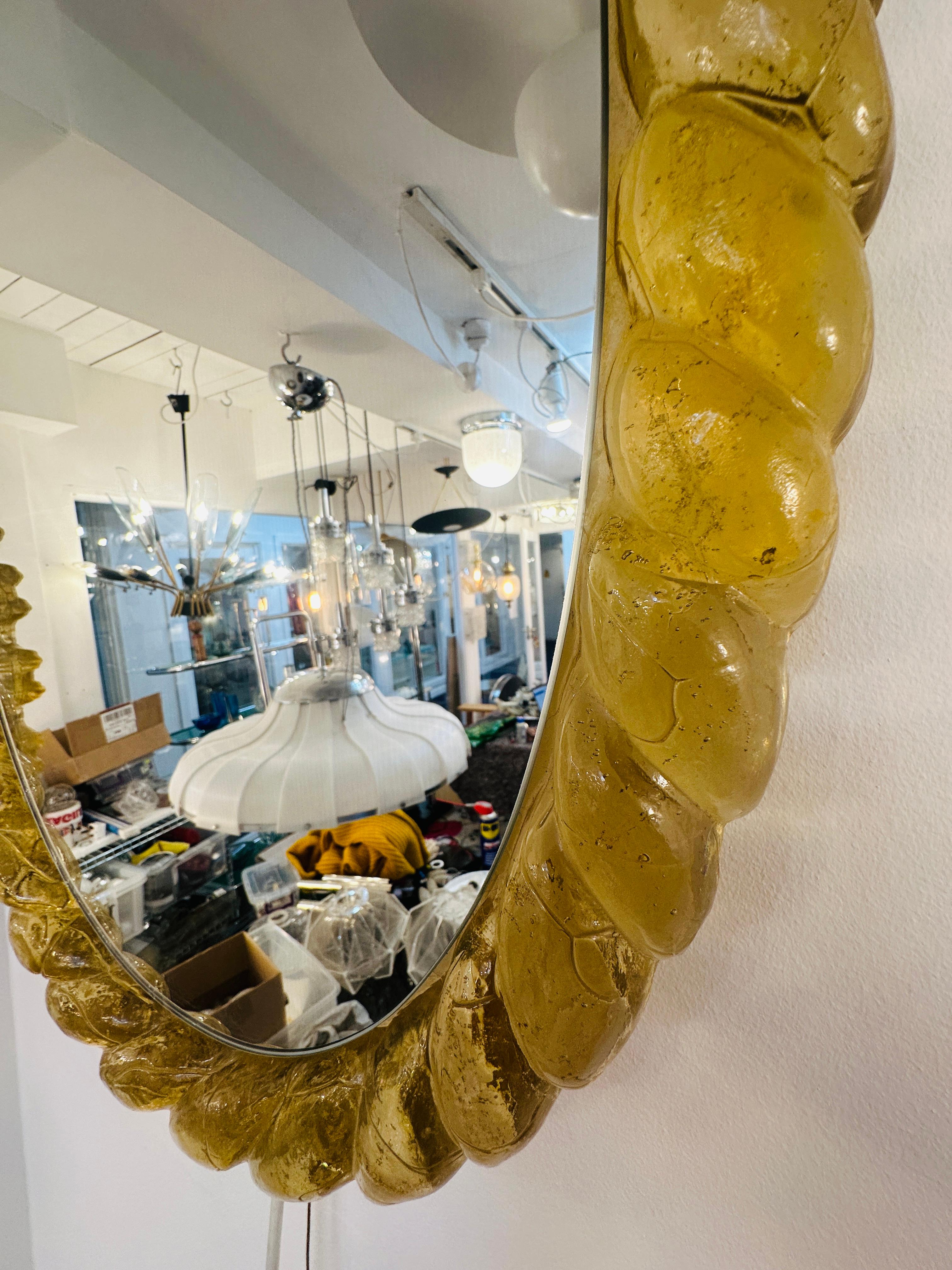 1970er Jahre Deutsch Hillebrand Leuchten Beleuchtete Hintergrundbeleuchtung Lucite Bernstein Wandspiegel 8