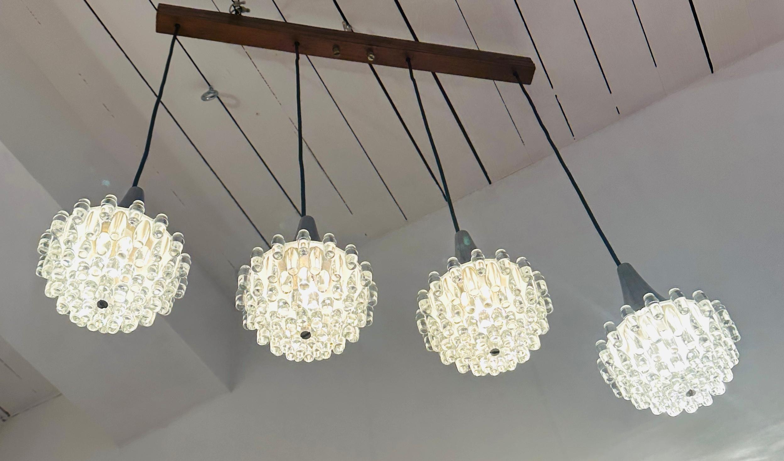 Ère spatiale 1970s German Hustadt Leuchten Four Glass Torch & Brushed Chrome Ceiling Light en vente