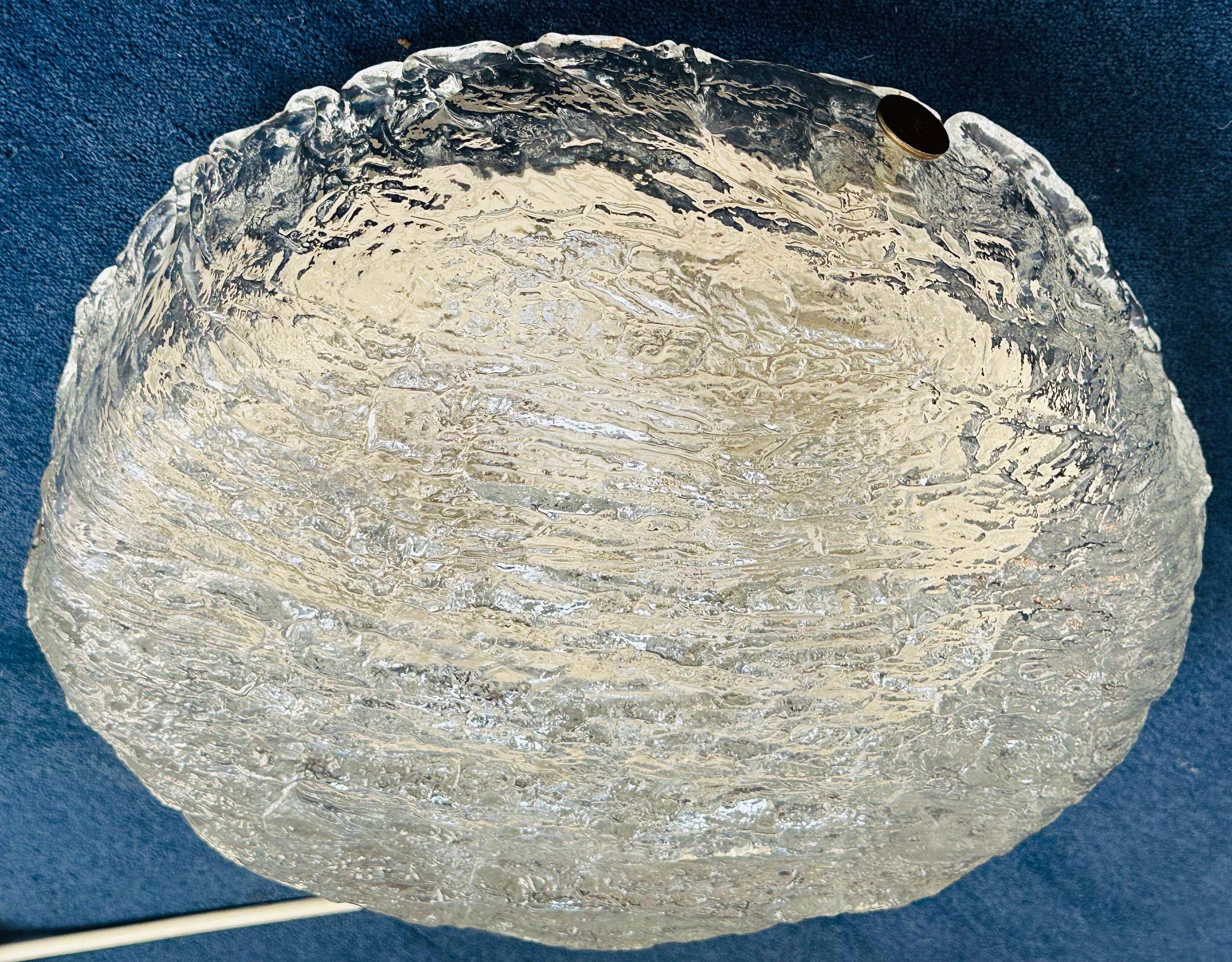 Lampe encastrée circulaire allemande Kaiser Leuchten des années 1970, en verre transparent texturé en vente 2