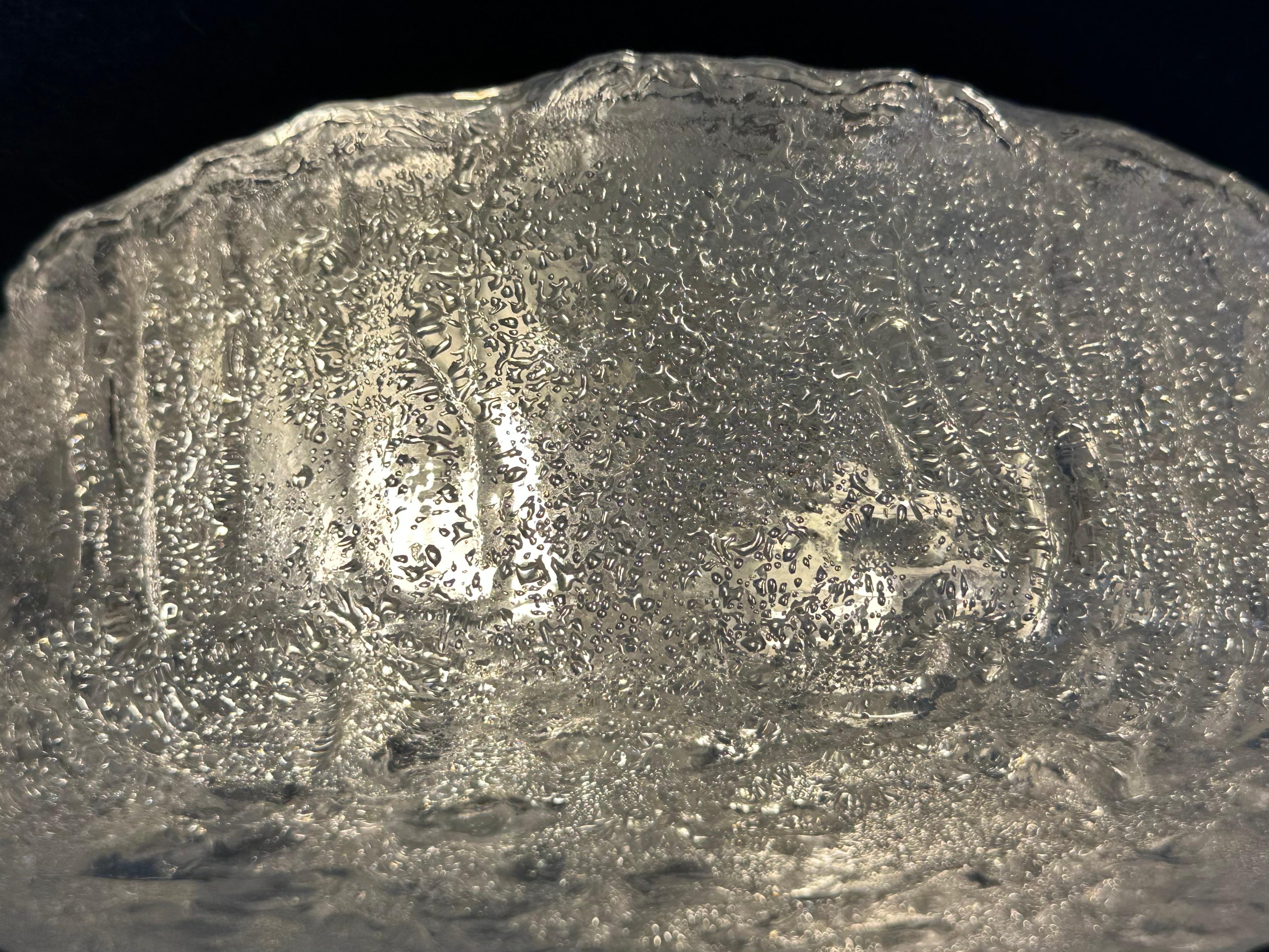 Plafonnier ou applique murale en verre glacé texturé du Limbourg allemand des années 1970 en vente 6