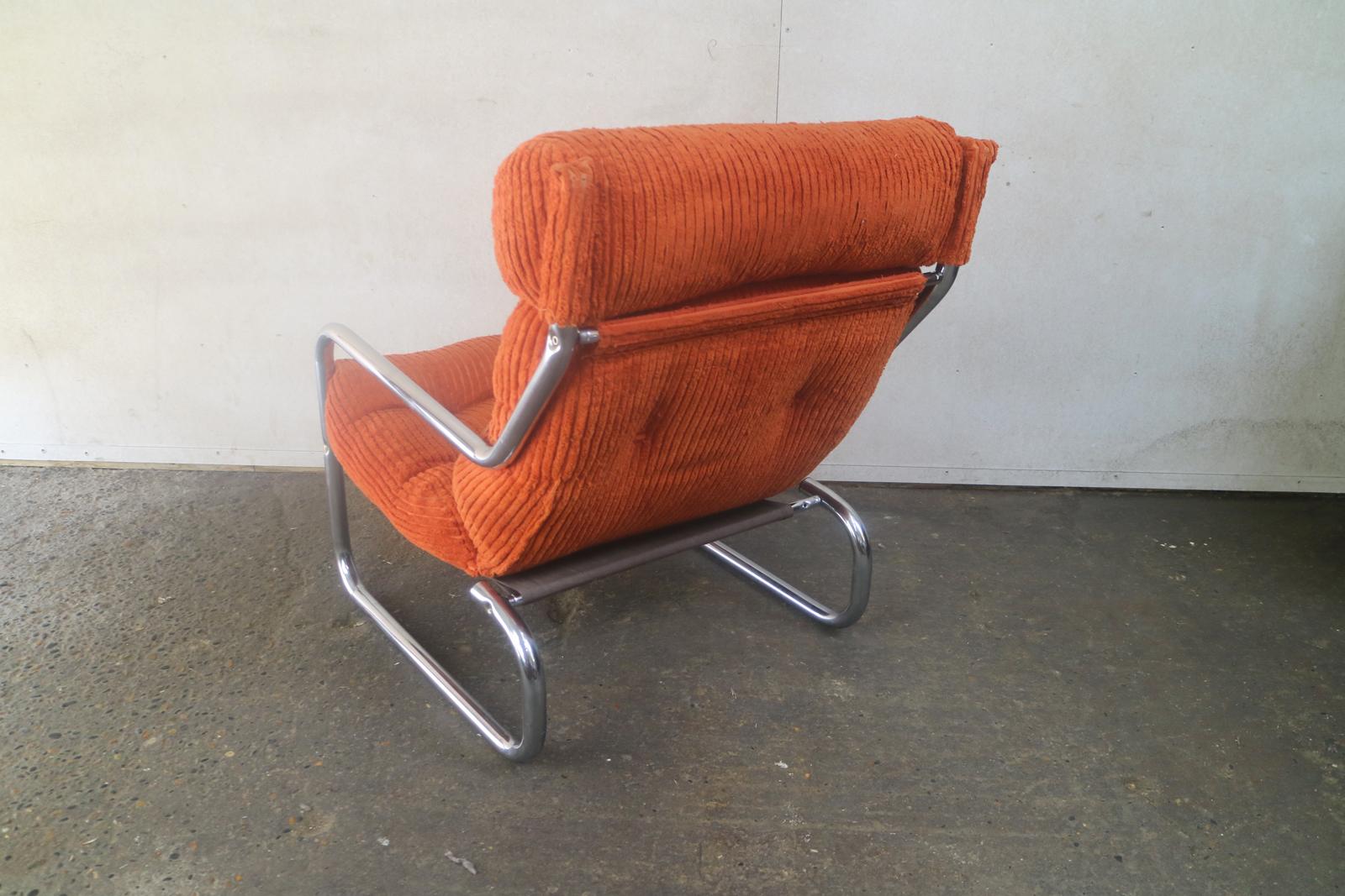 1970s German Midcentury Lounge Chair Upholstered in the Original Bright Orange In Good Condition In London, GB