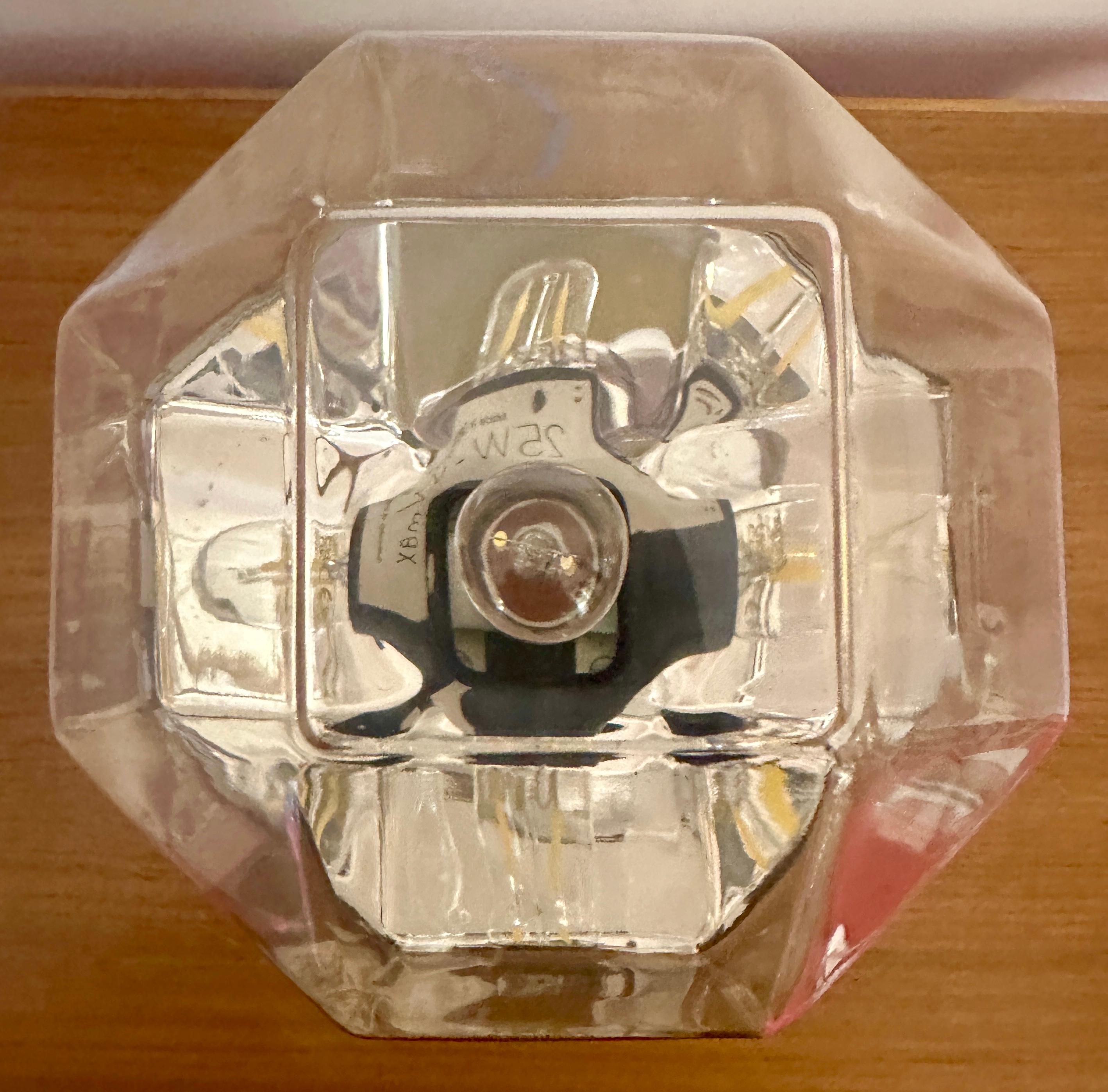 1970s German Motoko Ishii for Staff Leuchten Hexagonal Glass Table Lamp For Sale 5