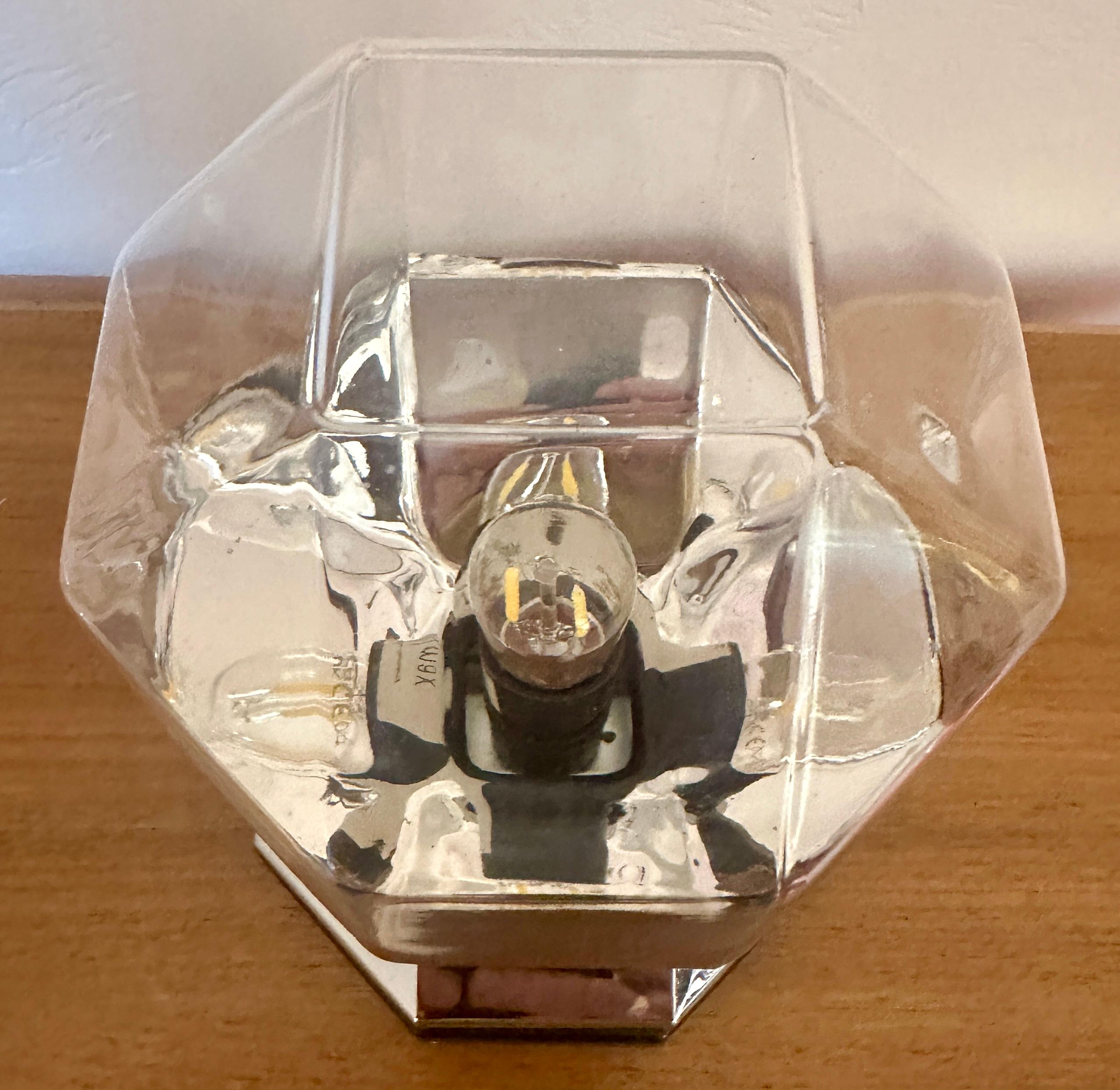 1970s German Motoko Ishii for Staff Leuchten Hexagonal Glass Table Lamp For Sale 6