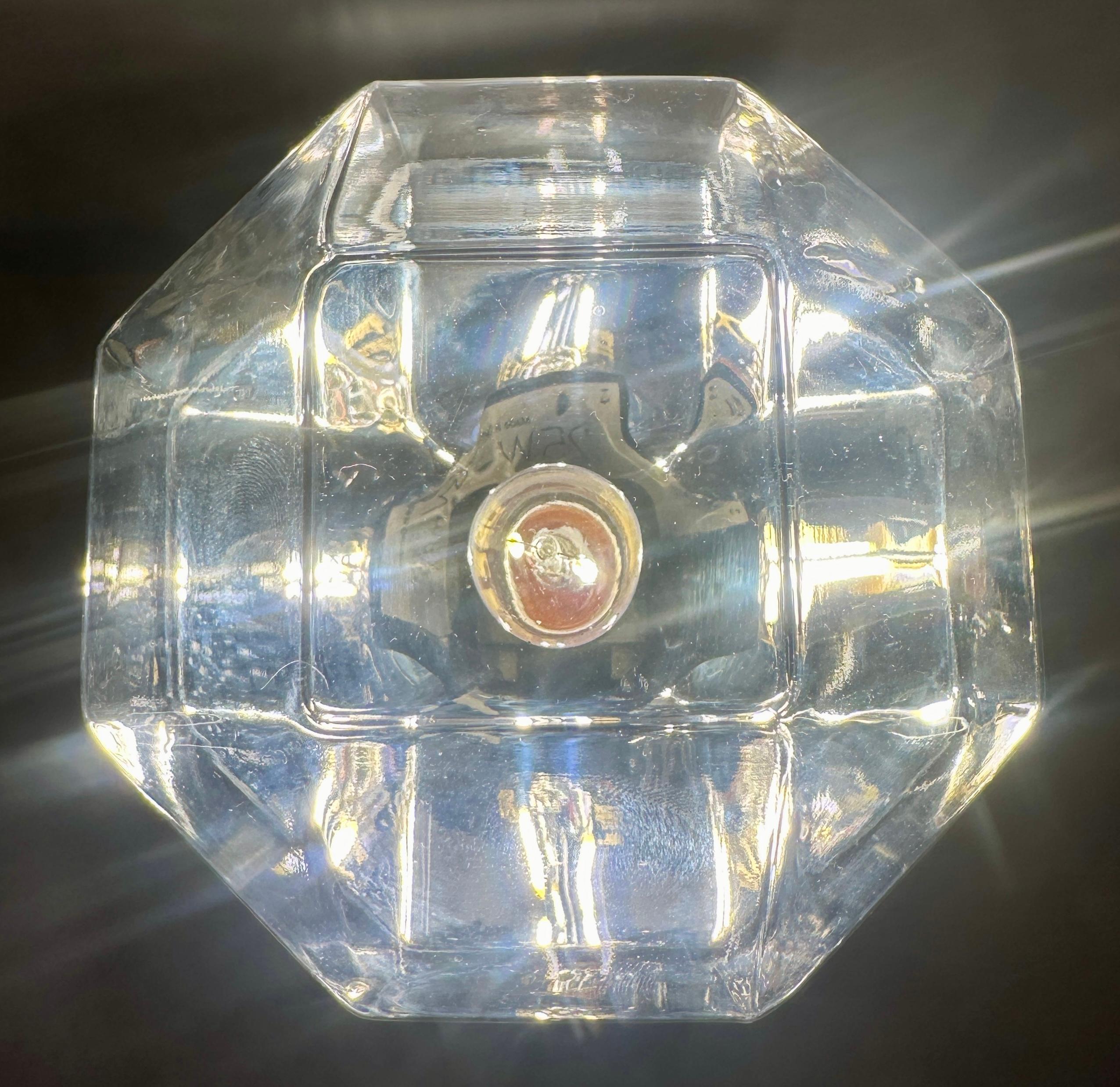 20th Century 1970s German Motoko Ishii for Staff Leuchten Hexagonal Glass Table Lamp For Sale
