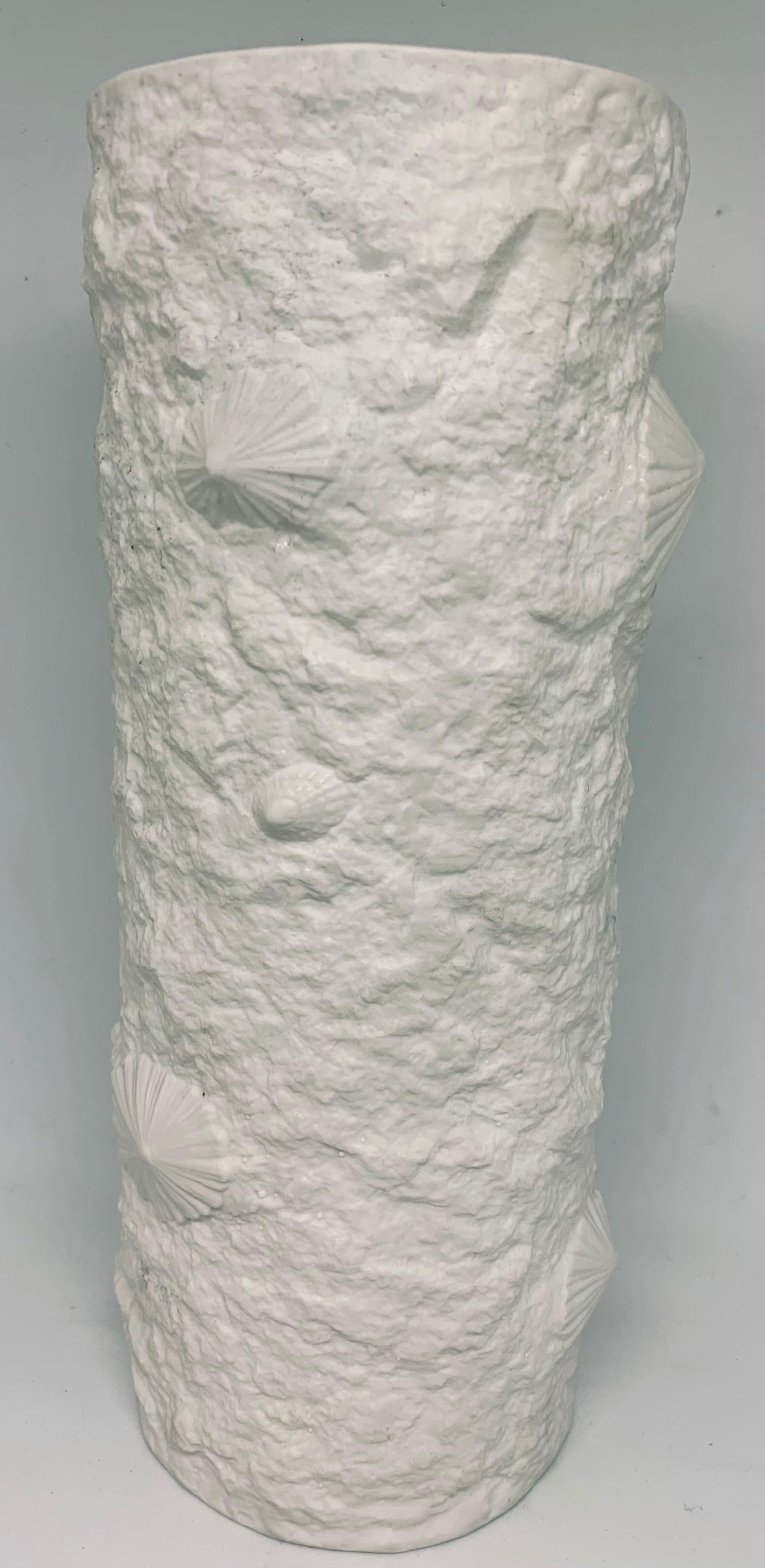 20th Century 1970s German OP Art Hutschenreuther White Bisque Limpet Seashell Vase