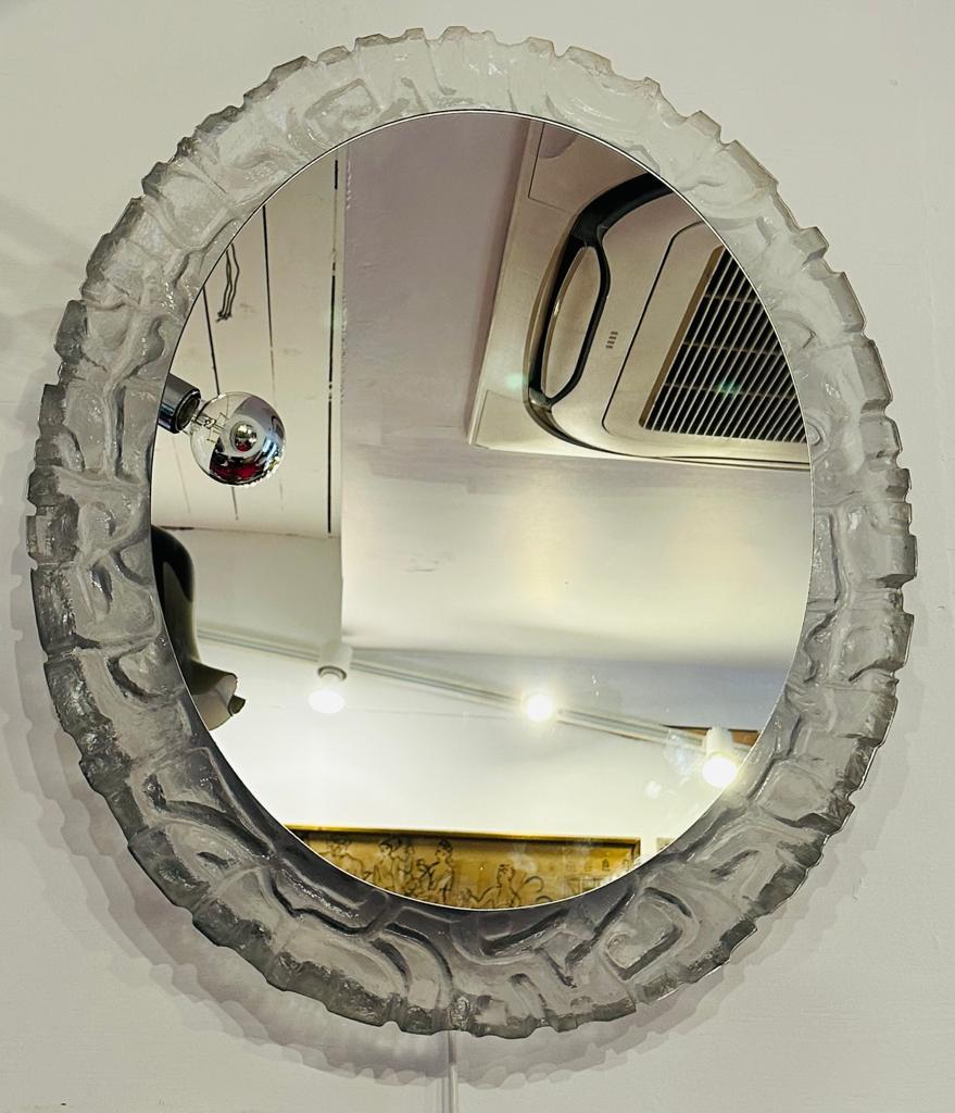 1970 German Oval Erco Back lit Illuminated Lucite Mirrored Glass Wall Mirror en vente 7