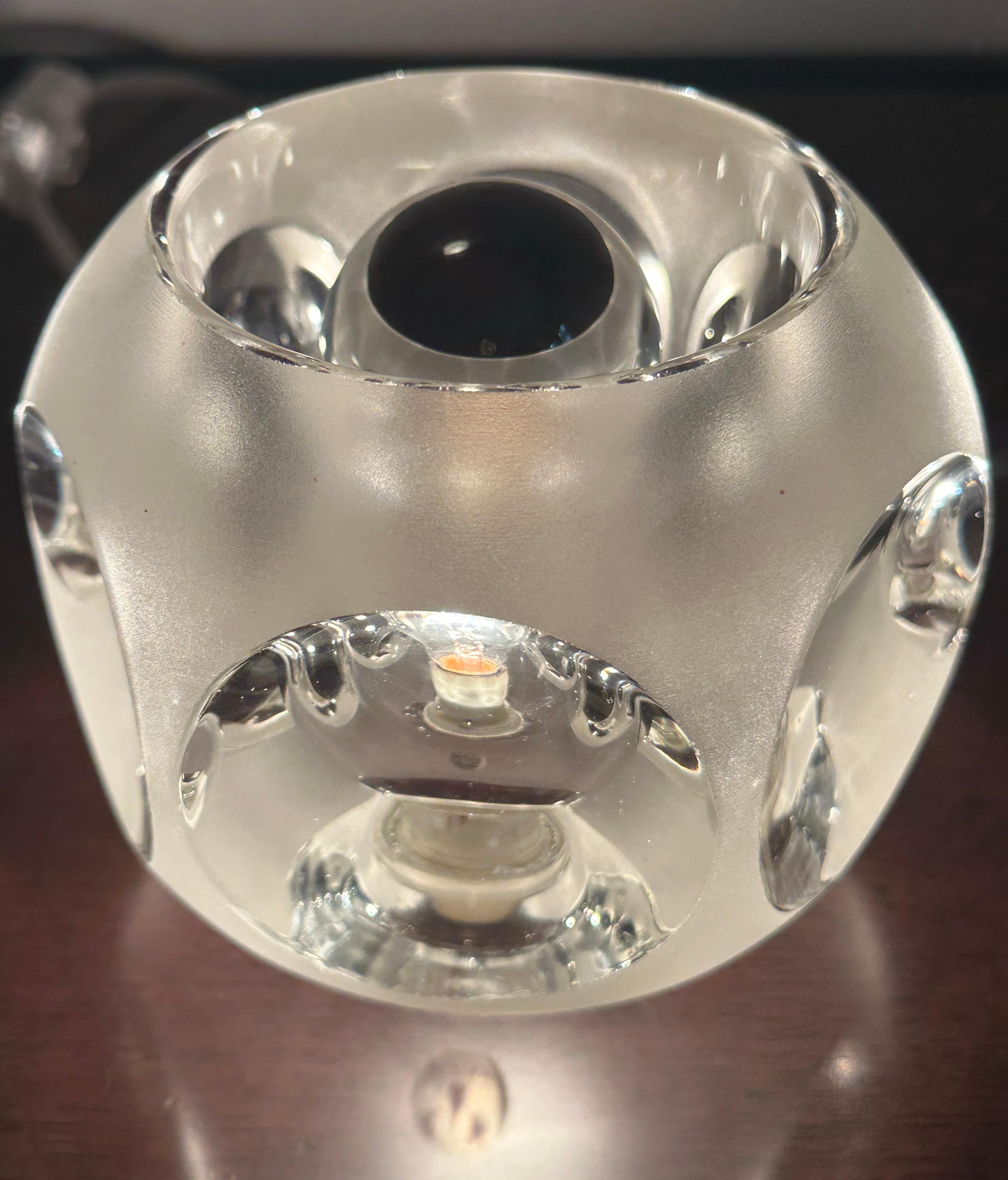 1970s German Peill & Putzler Frosted & Clear Convex Circular Glass Table Lamp For Sale 7