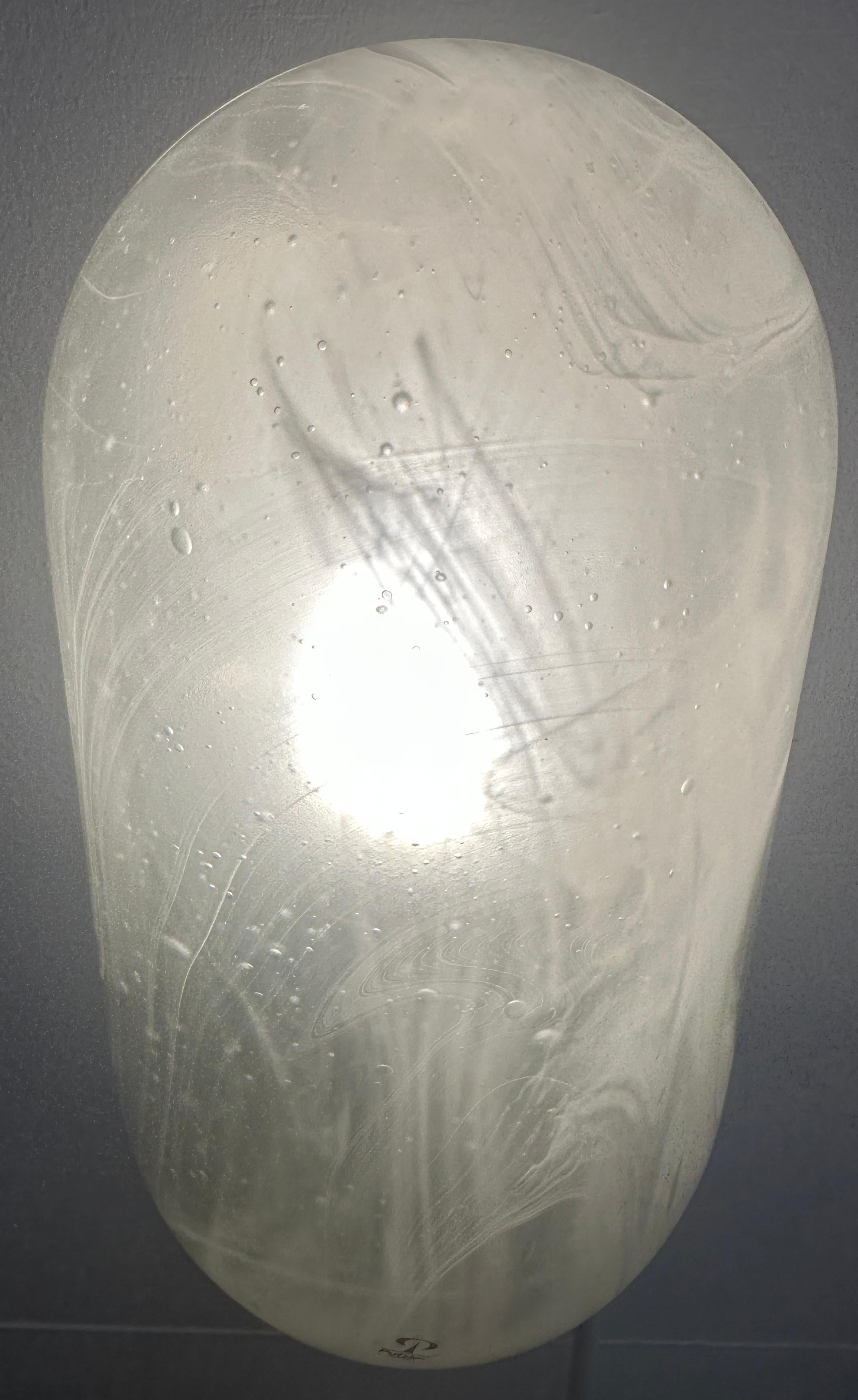 1970er Jahre Deutsch Peill & Putzler Frosted Lozenge-Shaped Glass Wall Lights 4 Avail (20. Jahrhundert) im Angebot