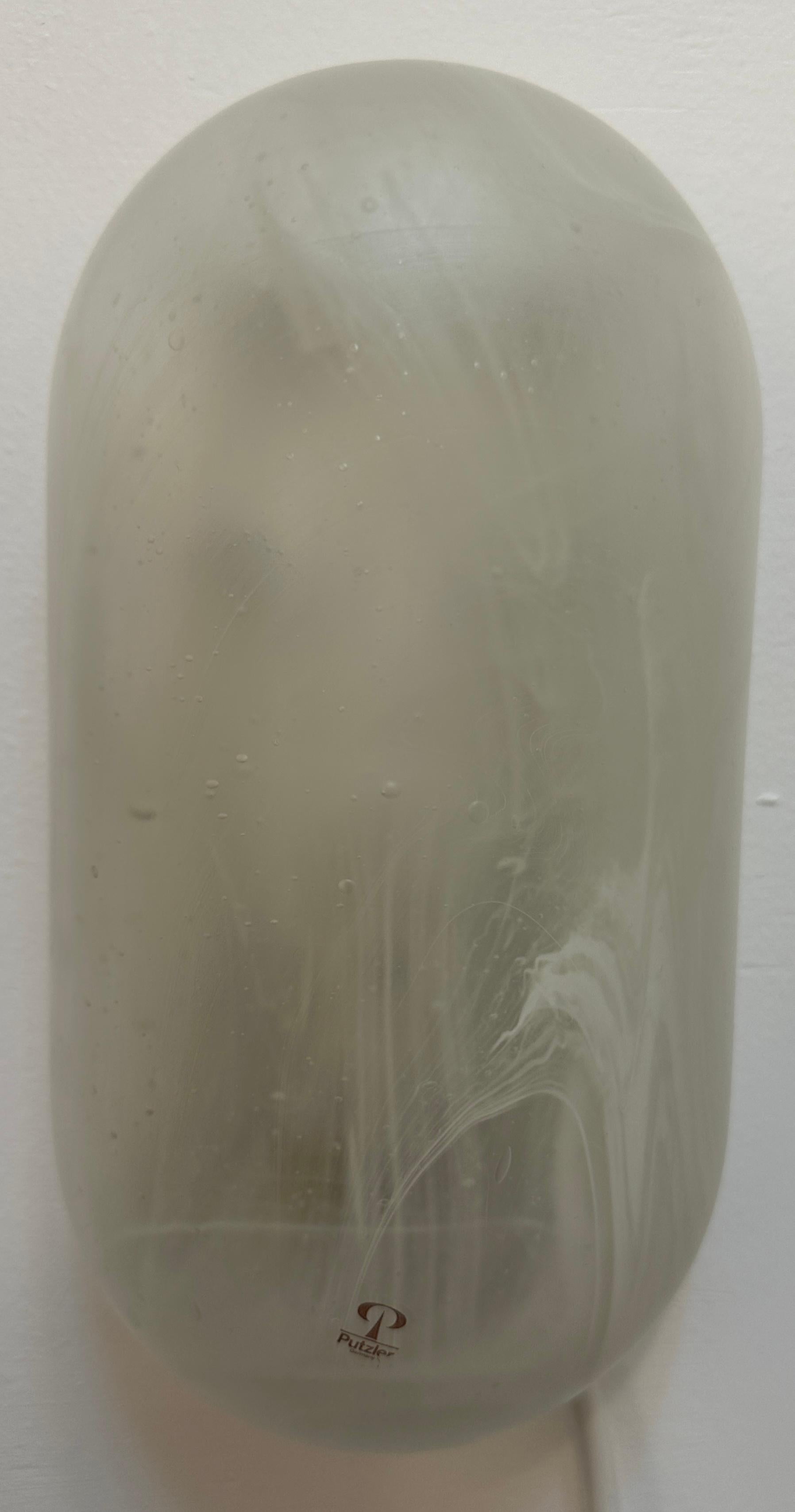 1970er Jahre Deutsch Peill & Putzler Frosted Lozenge-Shaped Glass Wall Lights 4 Avail (Metall) im Angebot