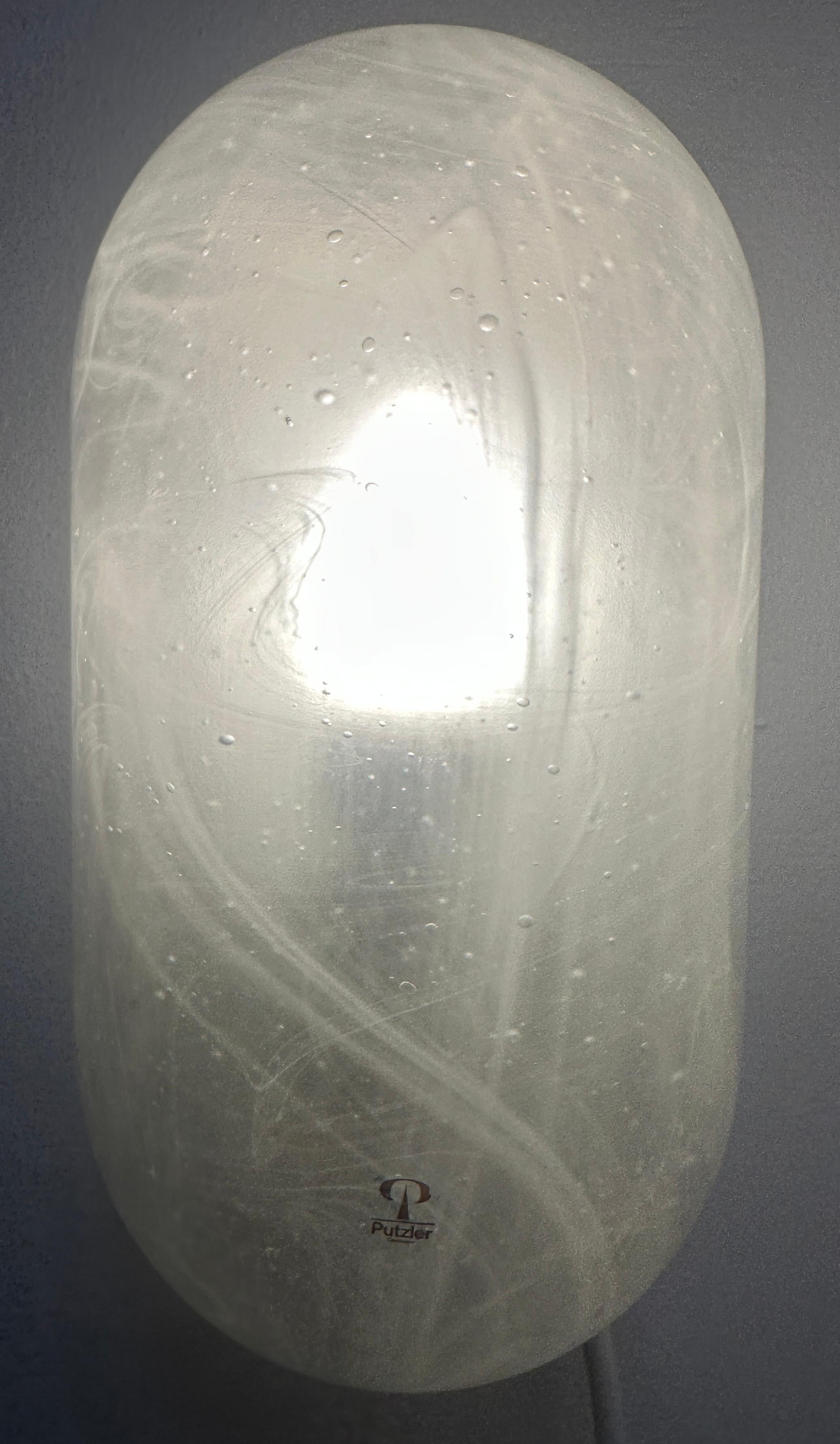1970er Jahre Deutsch Peill & Putzler Frosted Lozenge-Shaped Glass Wall Lights 4 Avail im Angebot 2