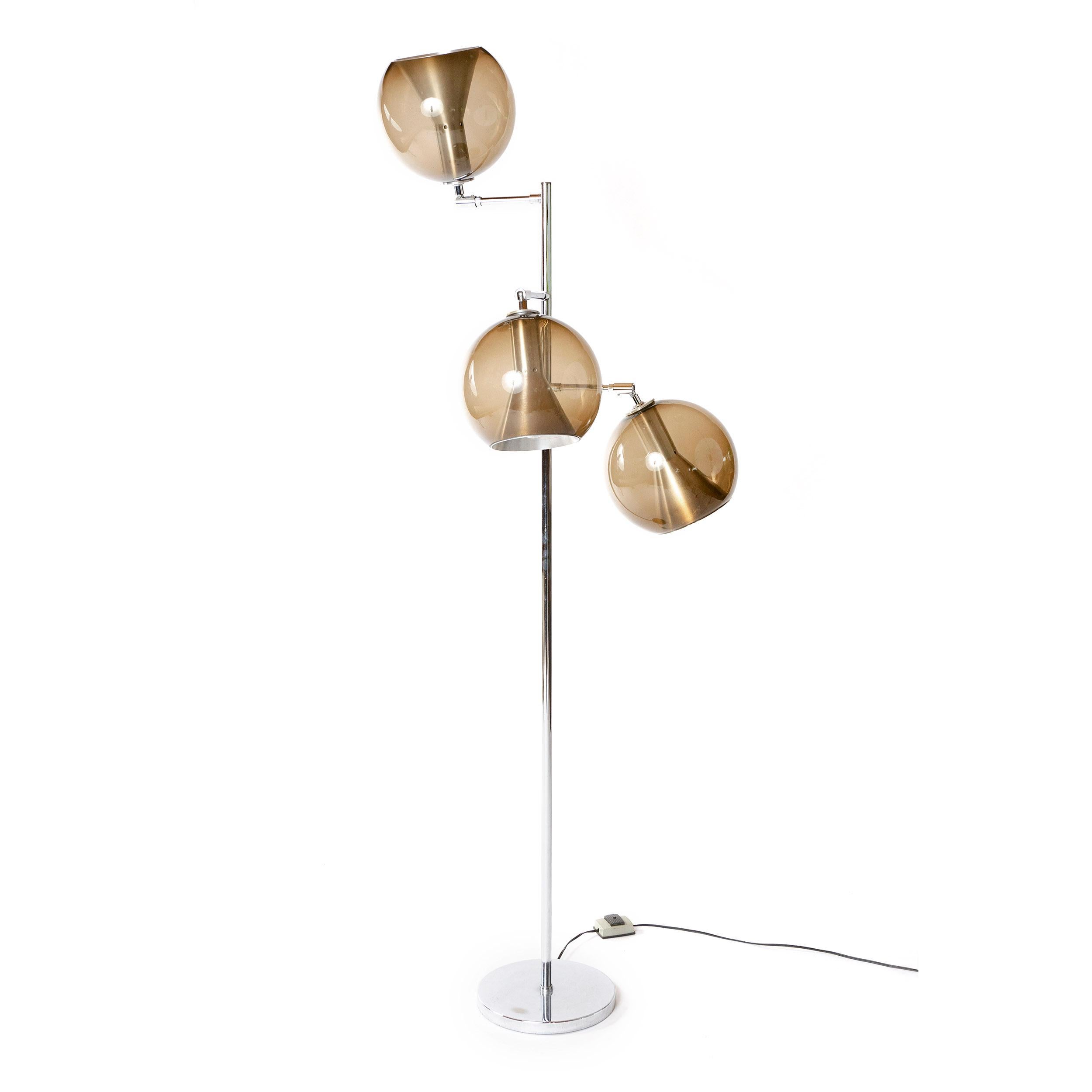 1970s German Smoke-Glass Floor Lamp by Koch & Lowy In Good Condition In Sagaponack, NY