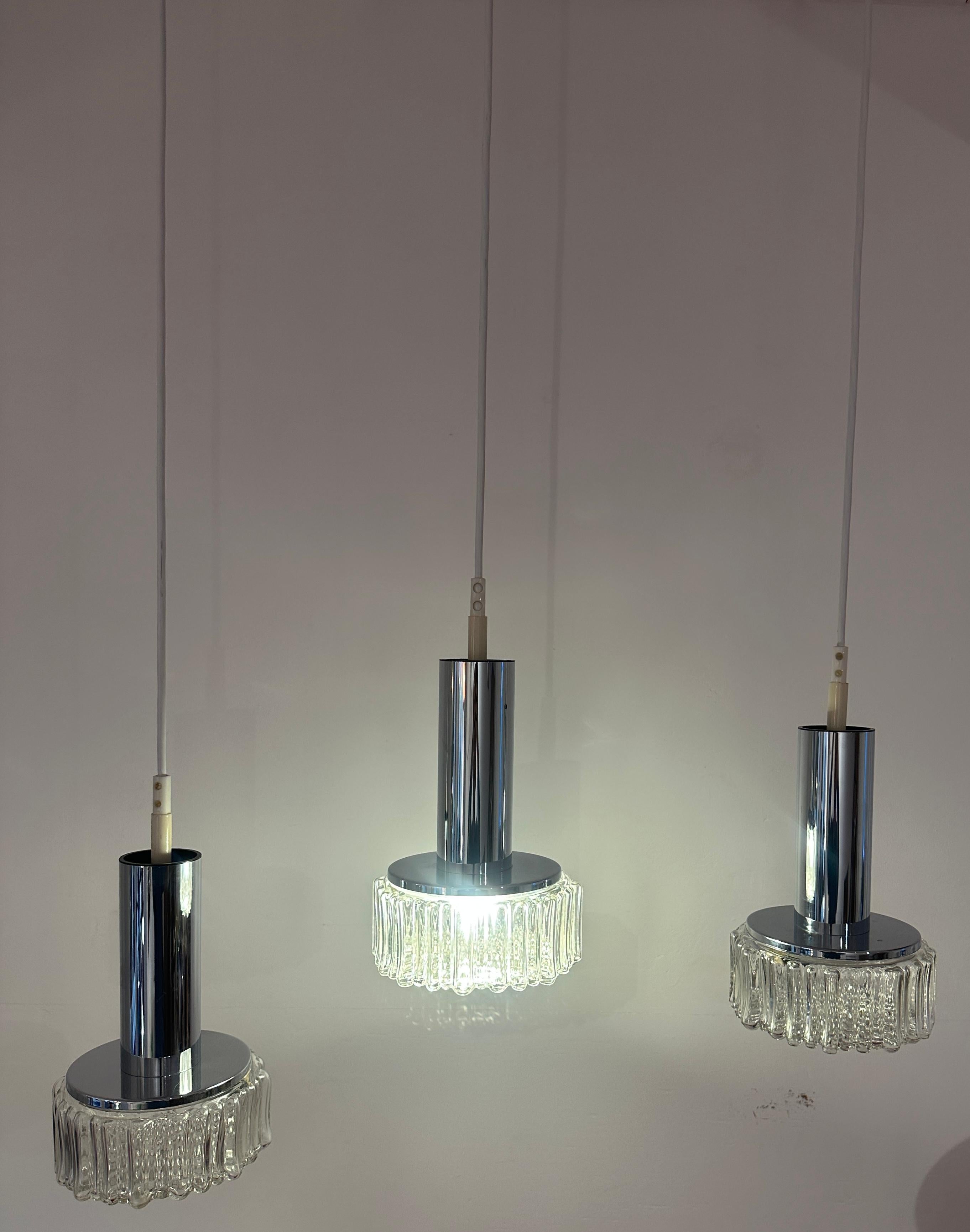 Allemand 1970s German Staff Leuchten Chrome & Bubbled Glass Lights 3 available en vente