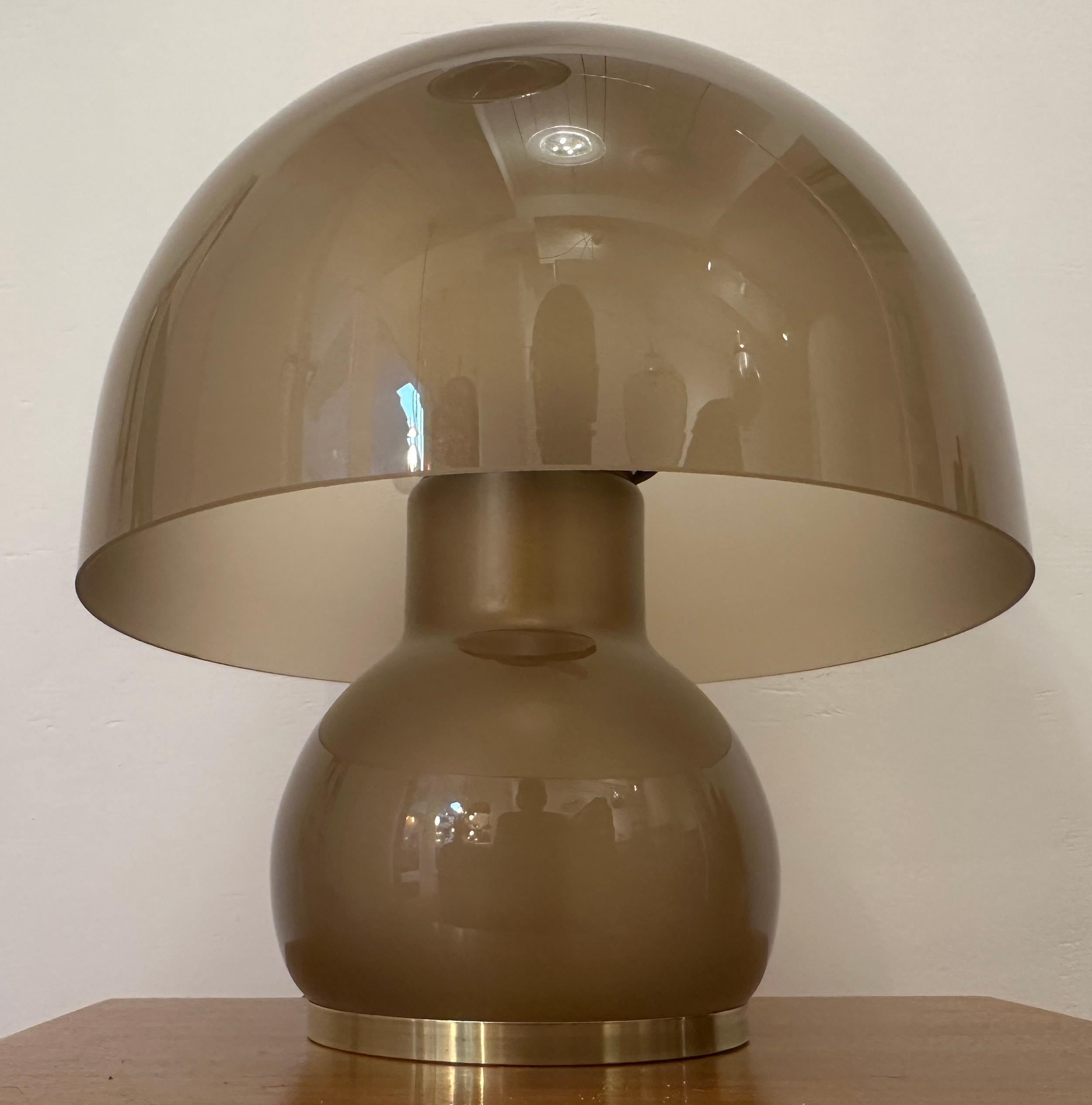 Lampada da tavolo tedesca Süssmuth Leuchten marrone con cupola in vetro marrone e ottone degli anni '70 in vendita 5
