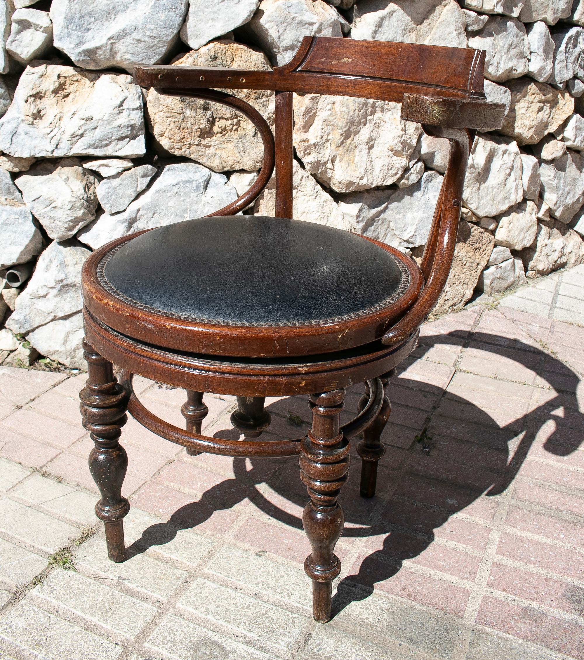 1970s German Swivel Office Chair w/ Leather Seat In Good Condition In Marbella, ES